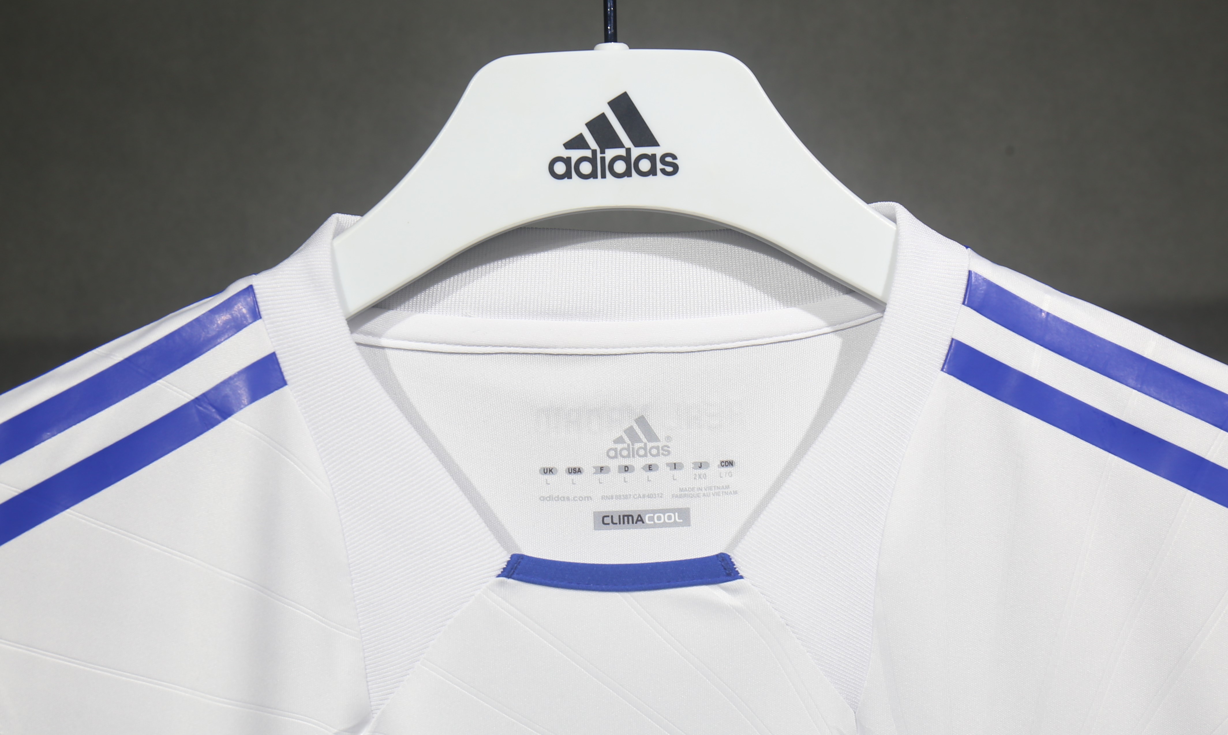 2010/11 Real Madrid Home Retro Jersey Player Version Long Sleeve - view 5