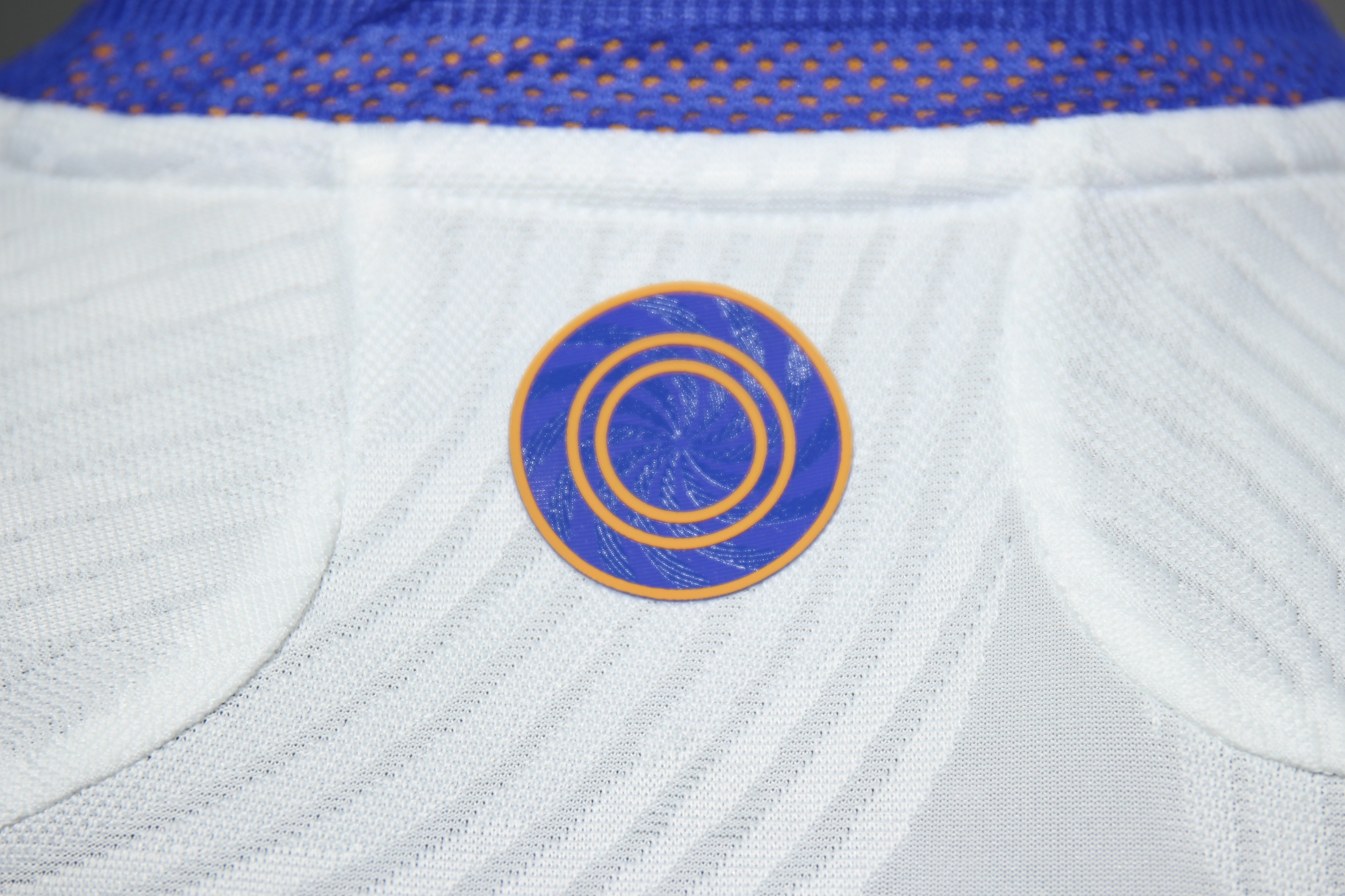 21-22 Real Madrid Home Soccer Jersey Retro Player Version Long Sleeve - view 5