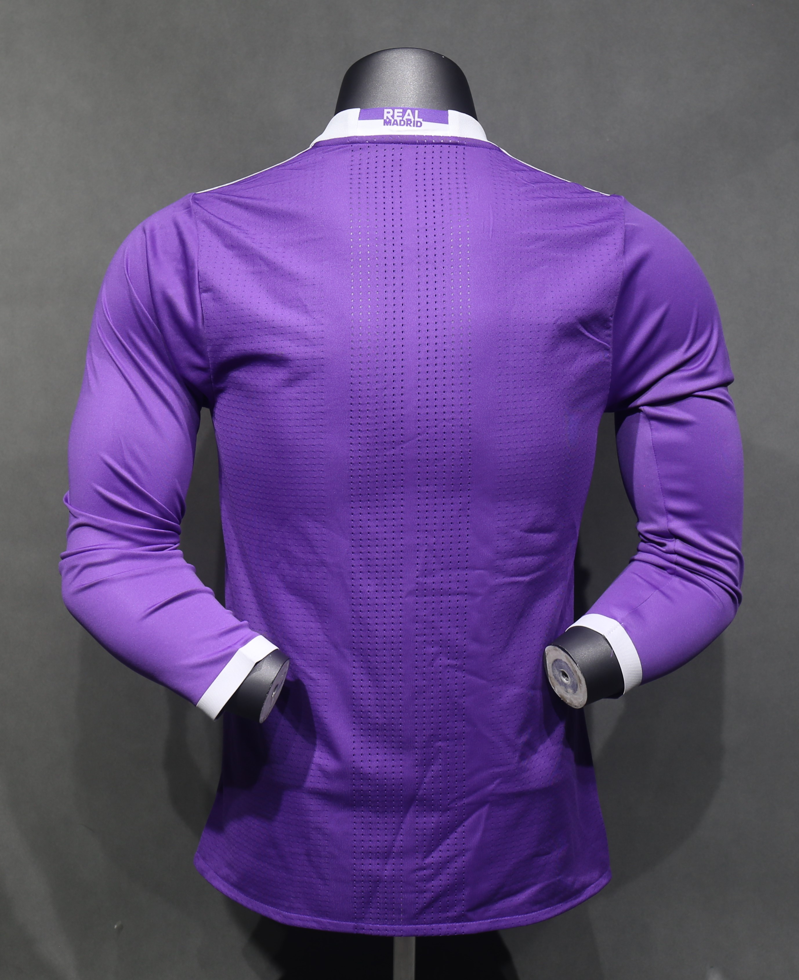 16-17 Real Madrid Away Retro Purple Jersey Long Sleeve Player Version - view 3