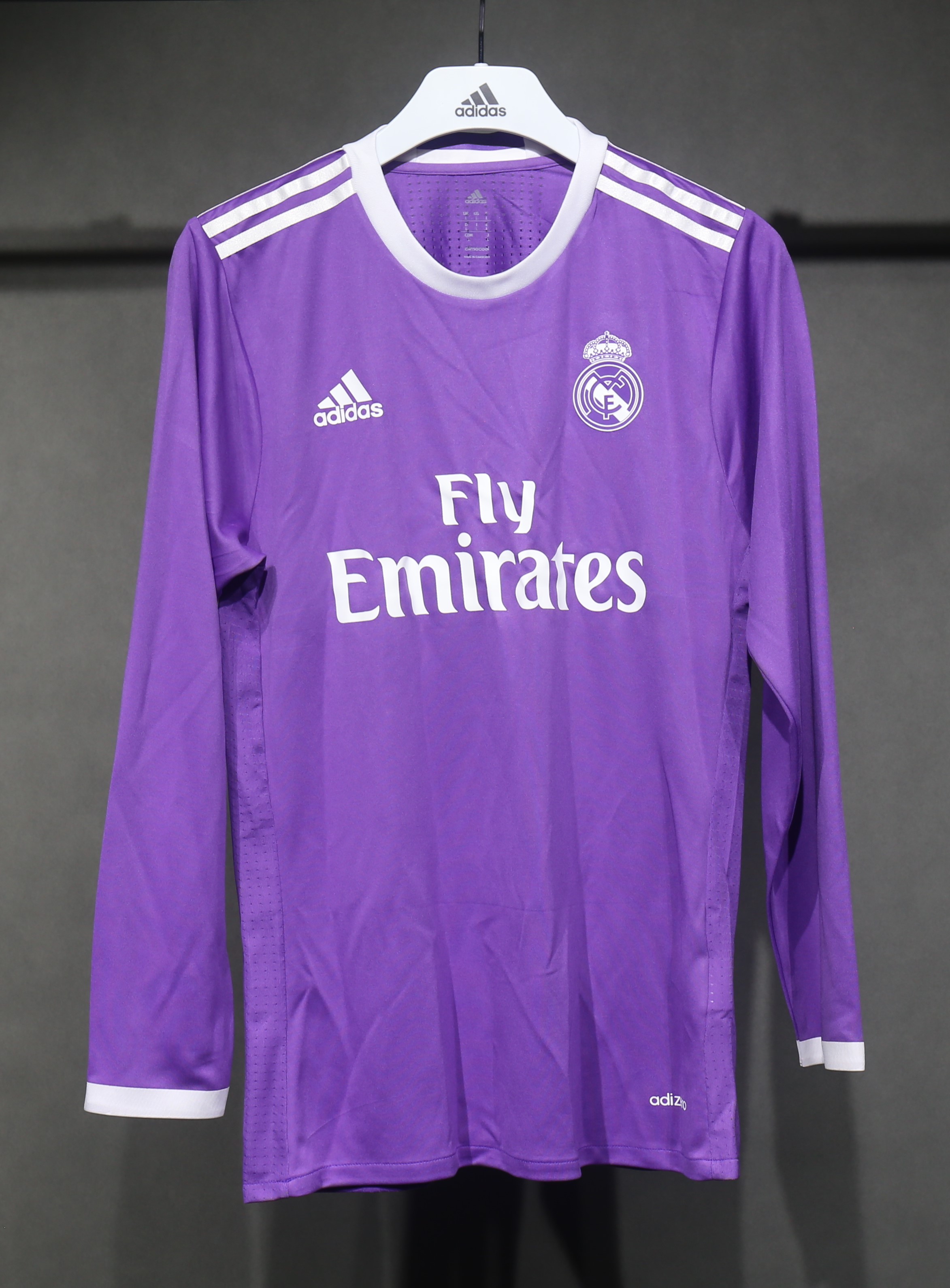 16-17 Real Madrid Away Retro Purple Jersey Long Sleeve Player Version - view 5