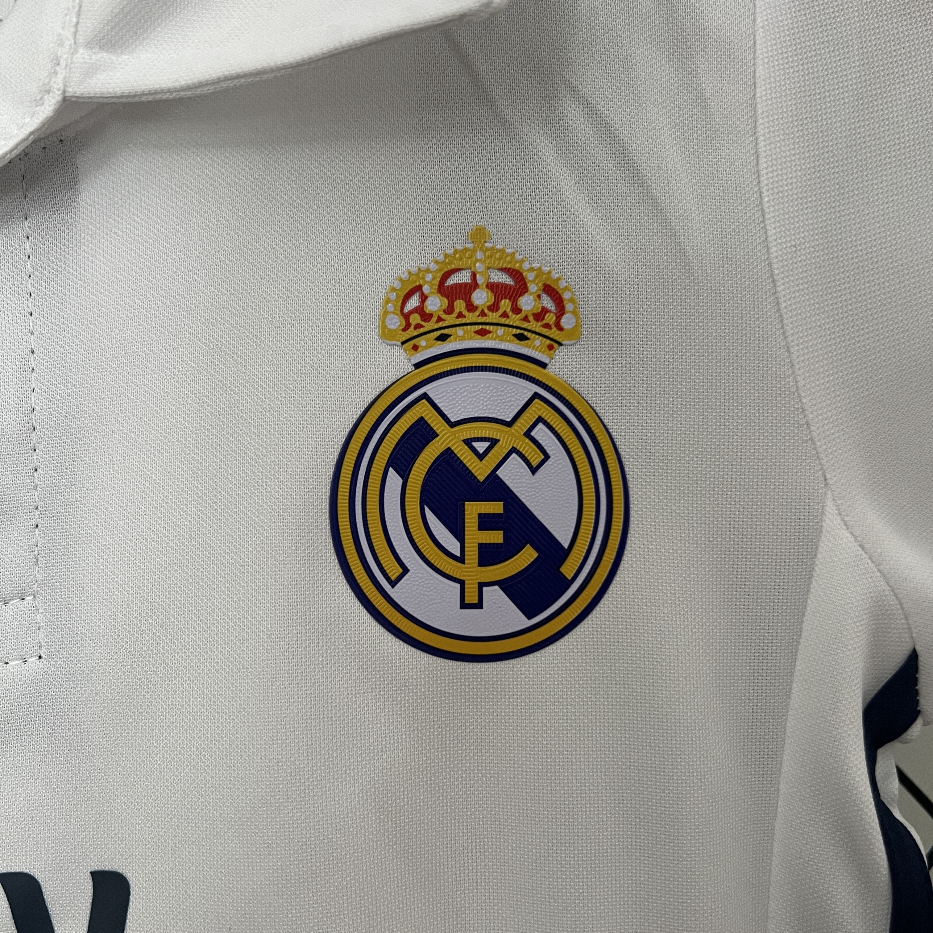 16-17 Real Madrid Home Retro Kids Kit Jersey+Shorts - view 5