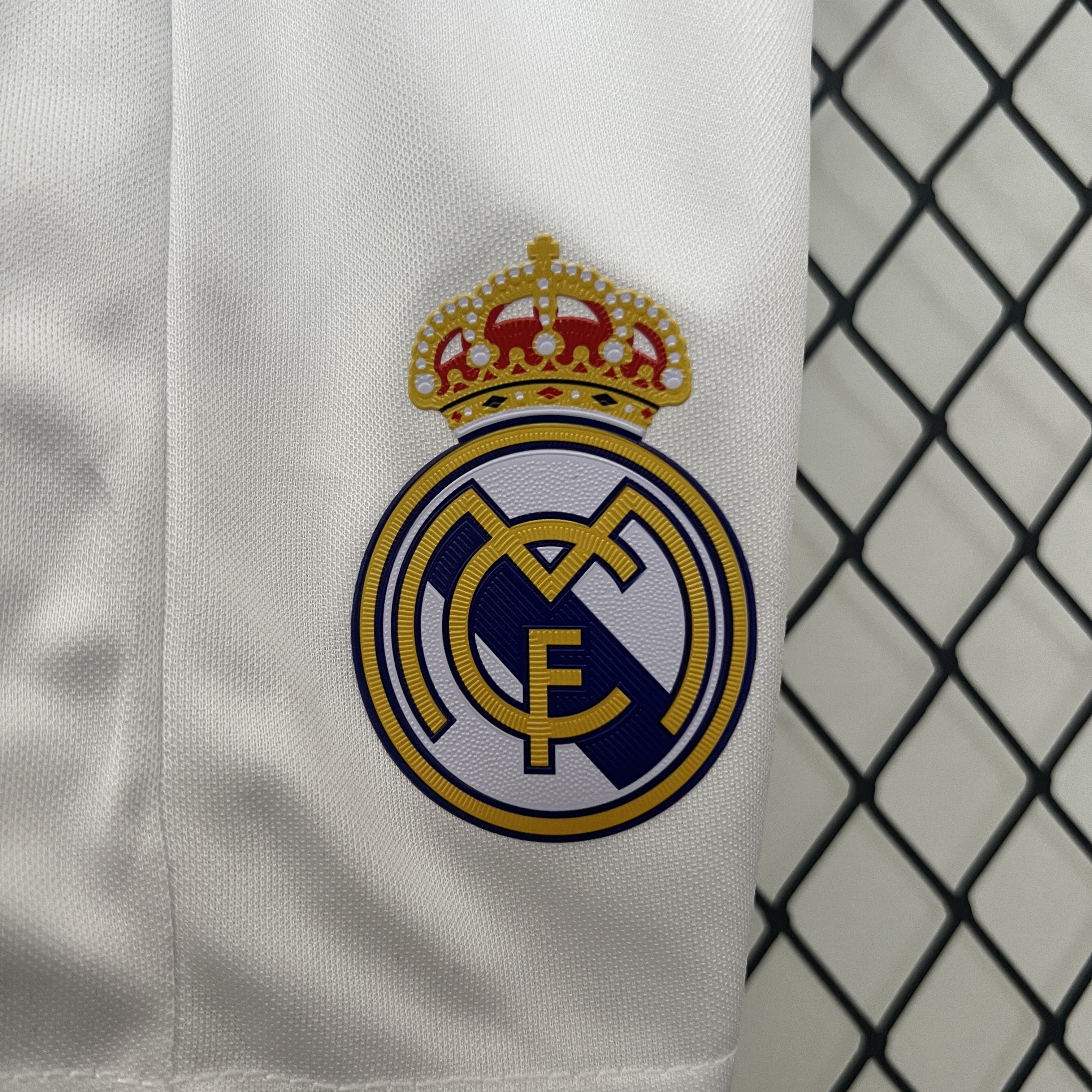 16-17 Real Madrid Home Retro Kids Kit Jersey+Shorts - view 8