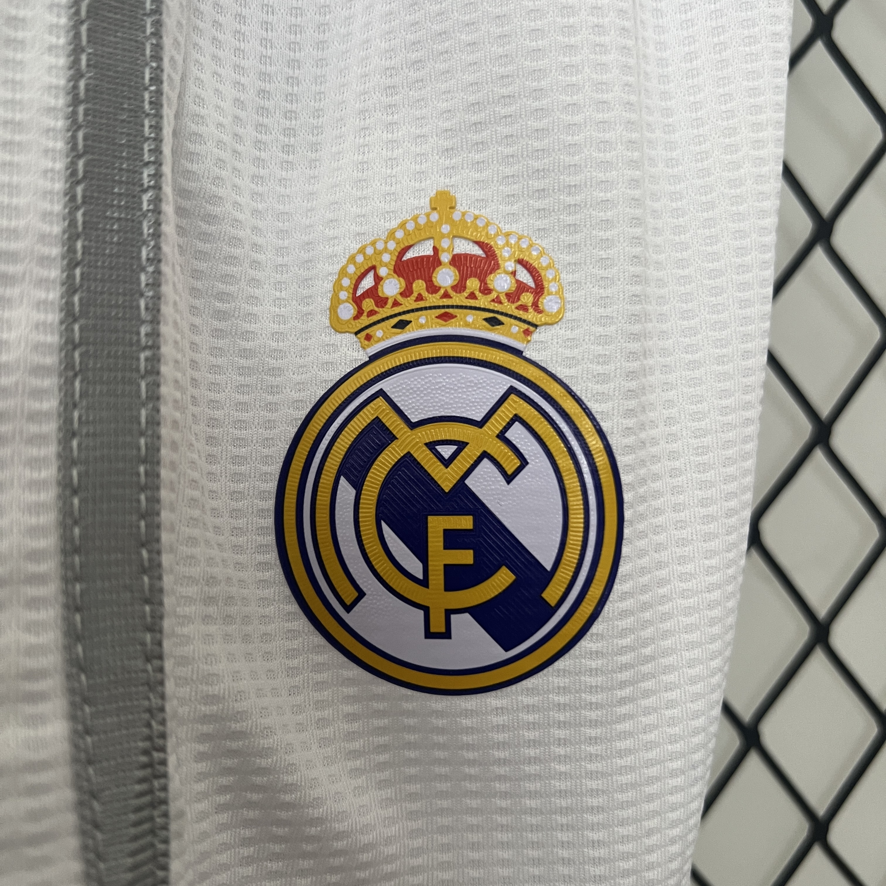 2015-16 Real Madrid Home Retro Kids Kit Jersey+Shorts - view 7