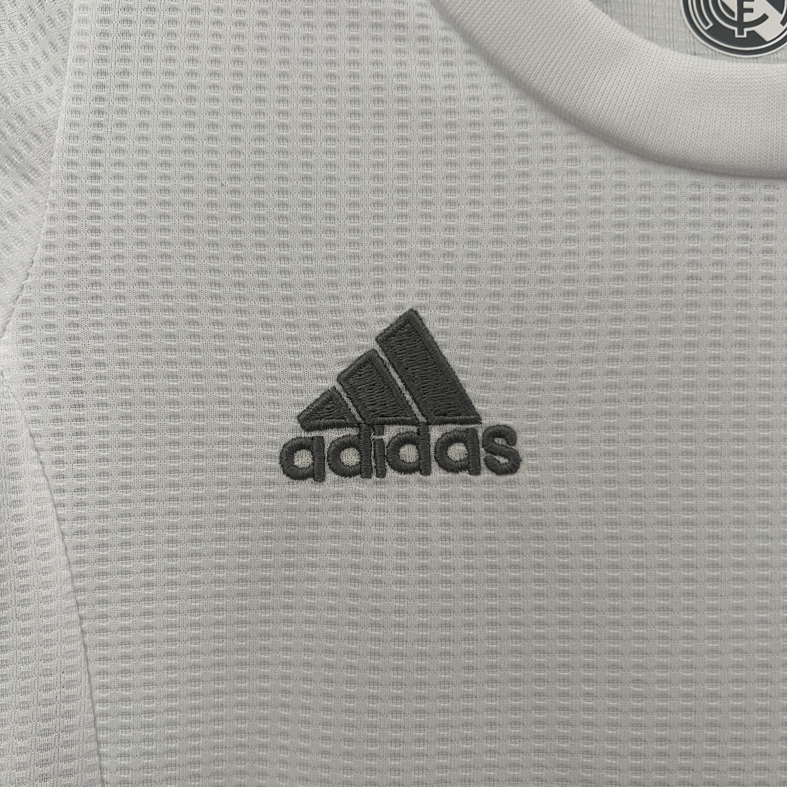 2015-16 Real Madrid Home Retro Kids Kit Jersey+Shorts - view 10