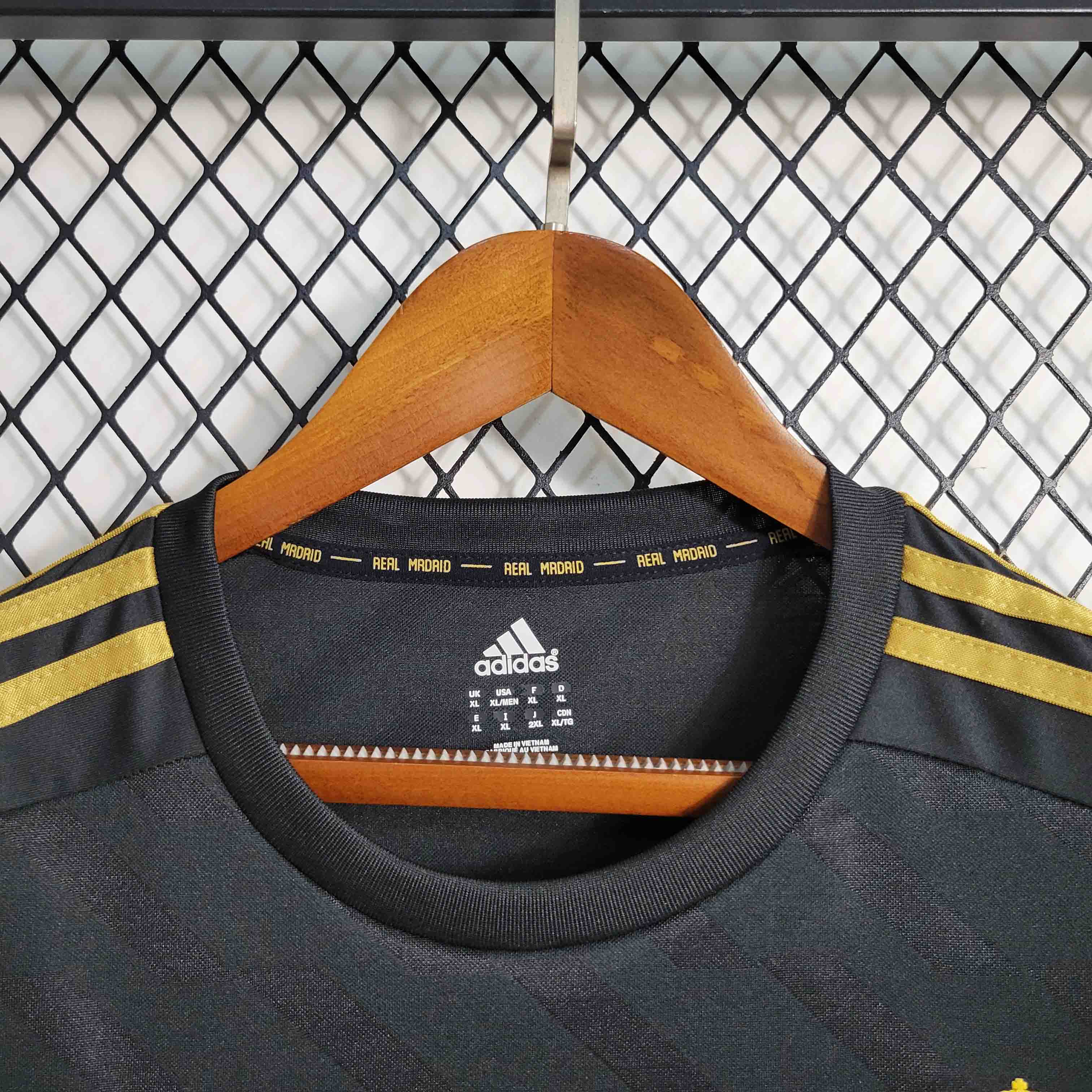 11-12 Real Madrid Away Retro Jersey Black - view 4