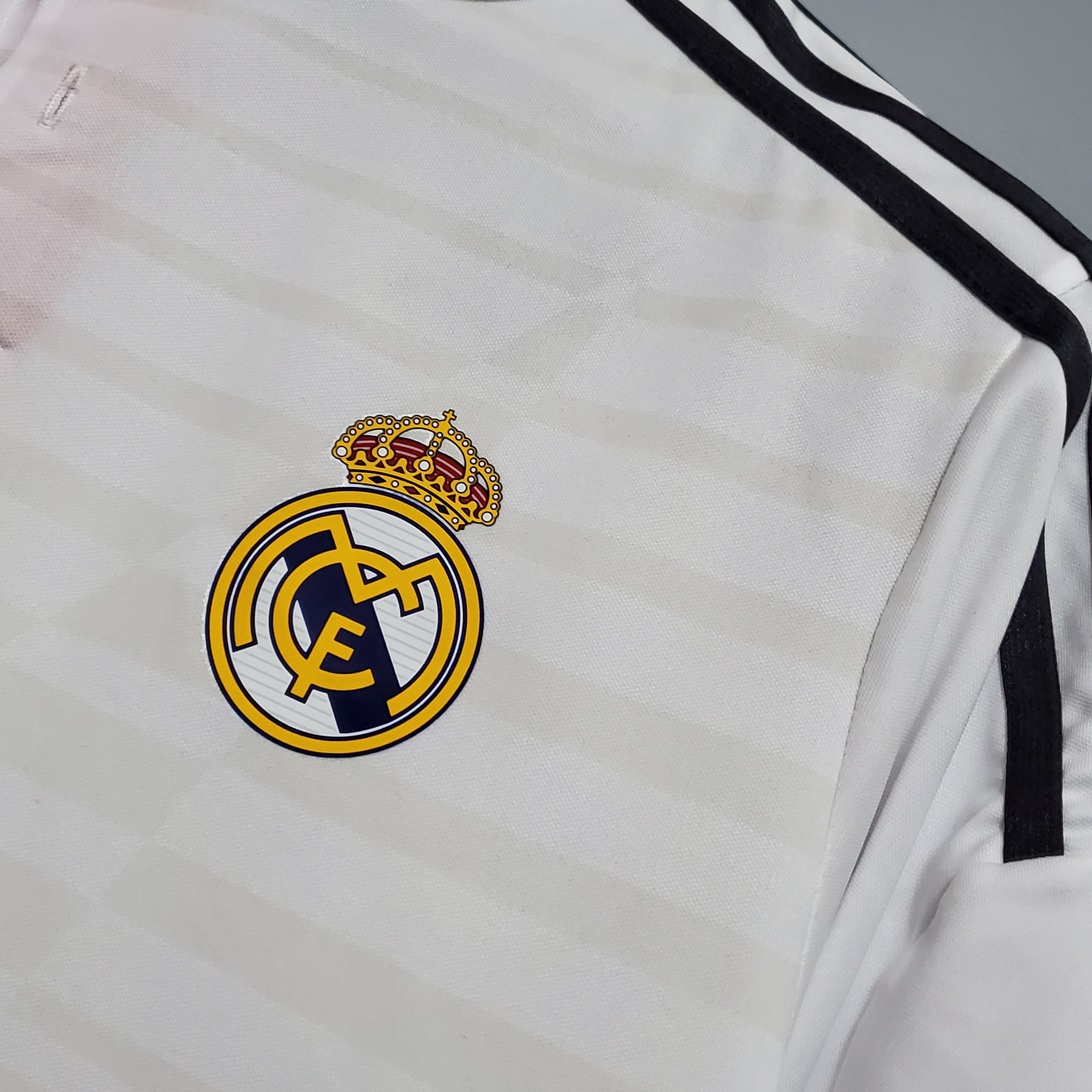 2014/15 Real Madrid Home Retro Jersey - view 10