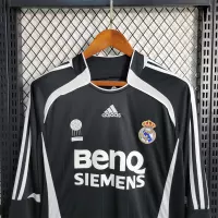 2006/07 Real Madrid Away Retro Jersey Long Sleeve - view 4
