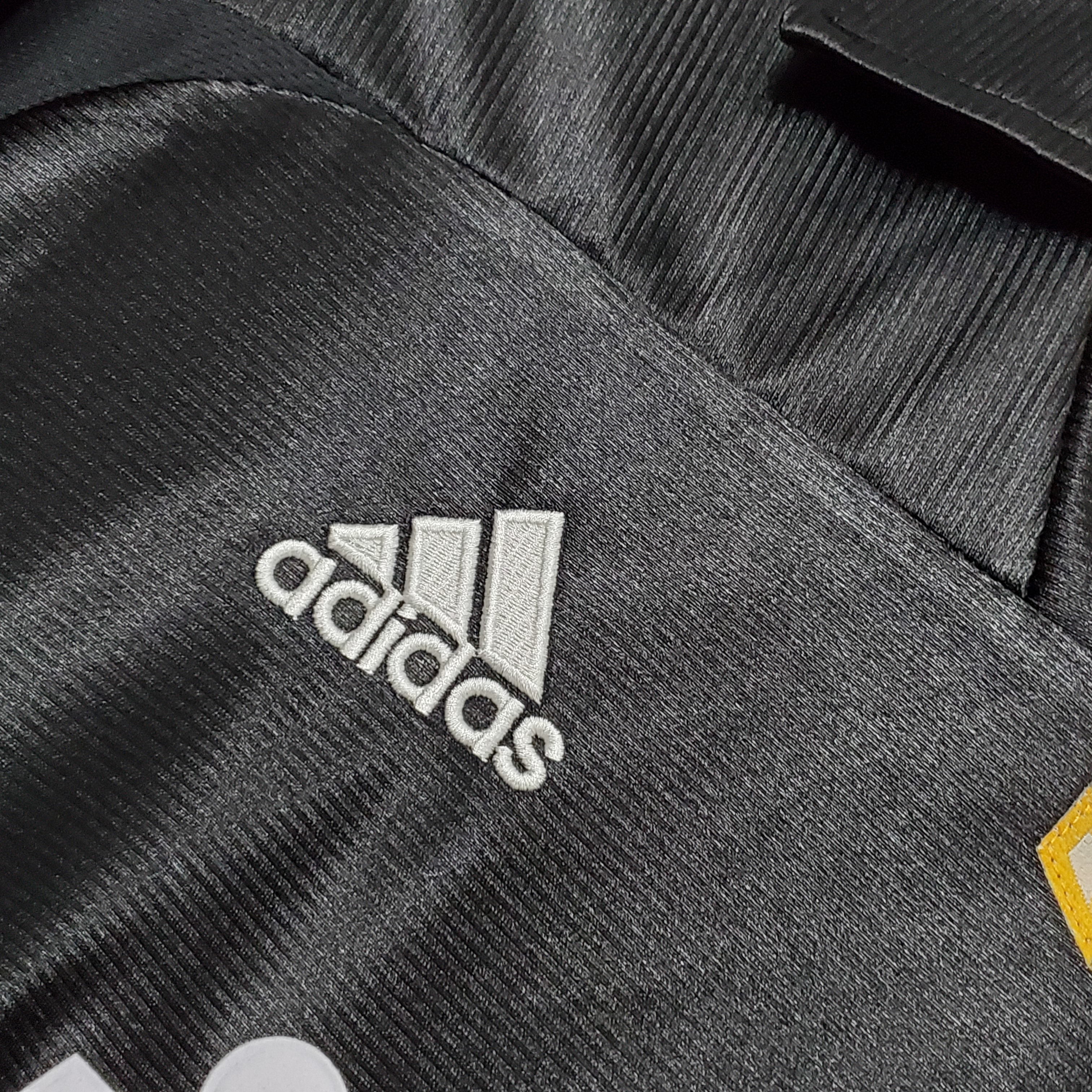 1998-99 Real Madrid Away Retro Jersey - view 10