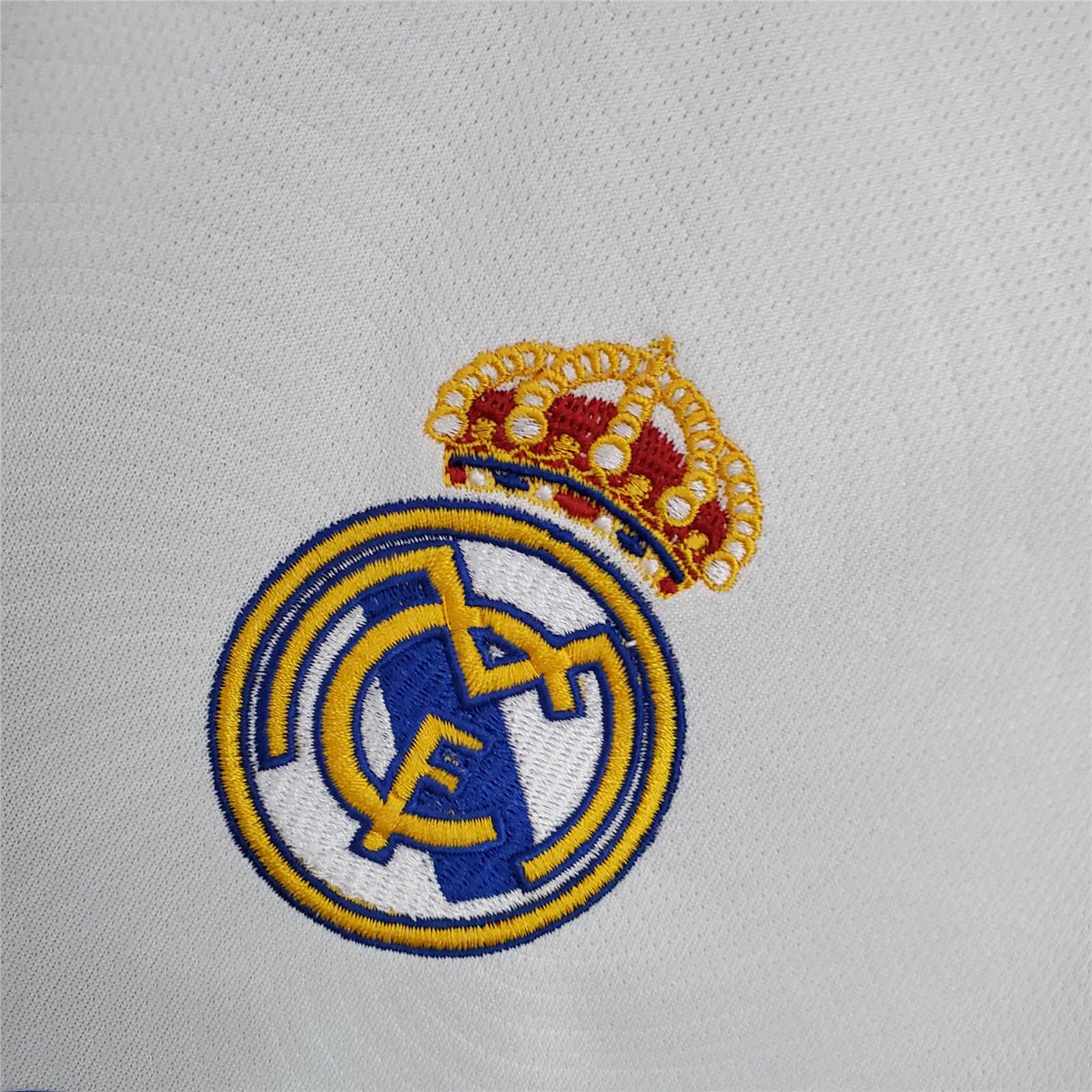 21-22 Real Madrid Home Soccer Jersey - view 4