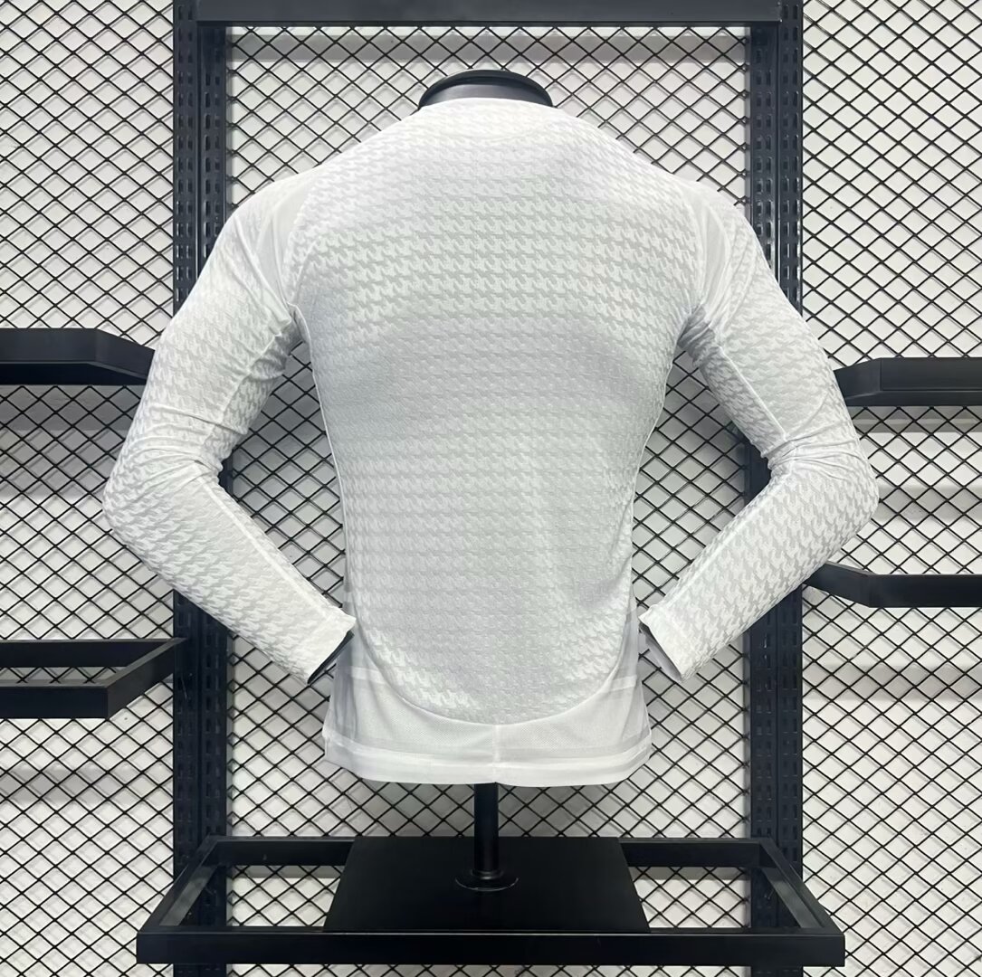 24-25 Real Madrid Home Soccer Jersey Player Version Long Sleeve - view 3