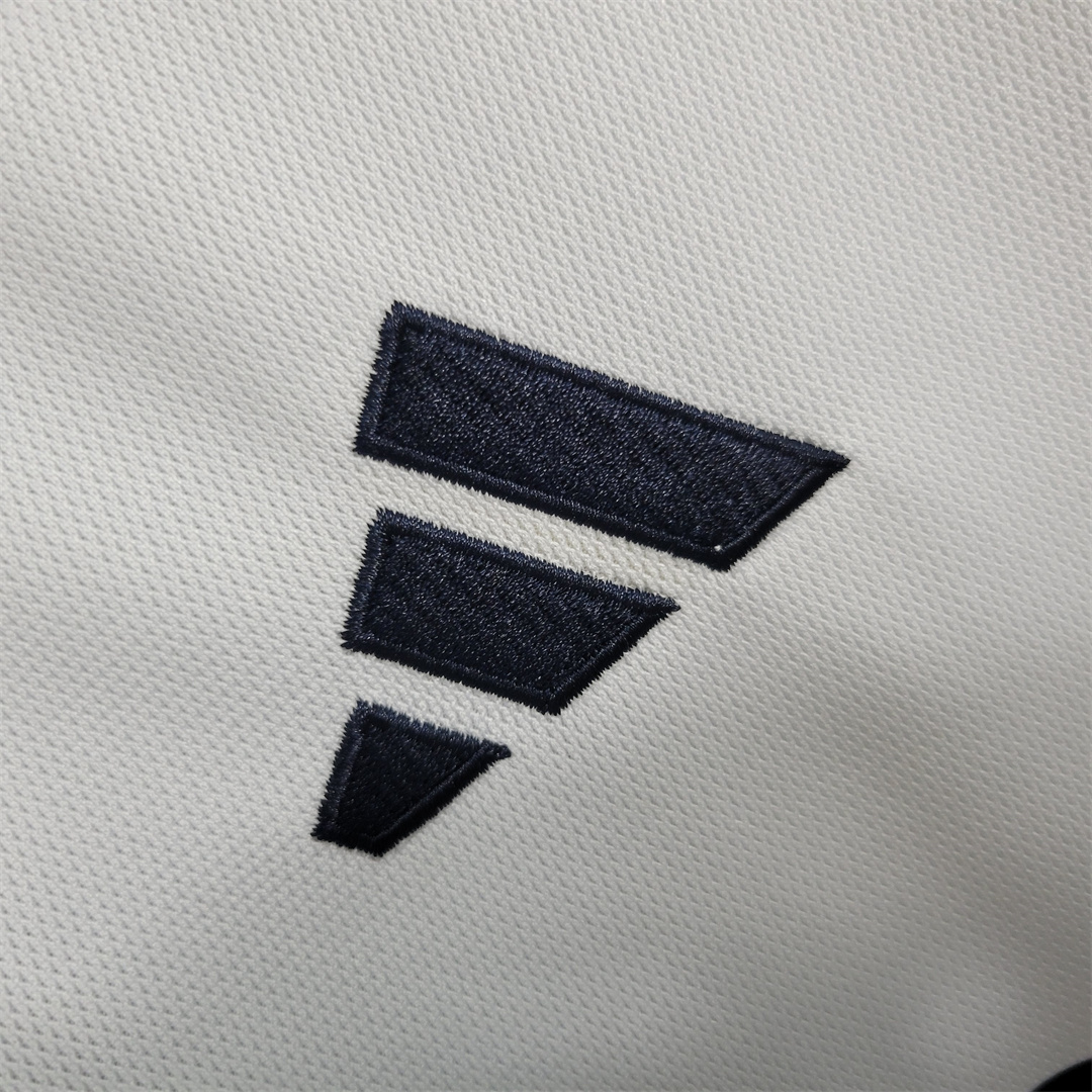 23-24 Real Madrid VINI JR. #7 Home Fan Version - view 12
