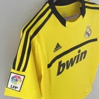 11-12 Real Madrid Retro Jersey Goalkeeper Yellow - view 4