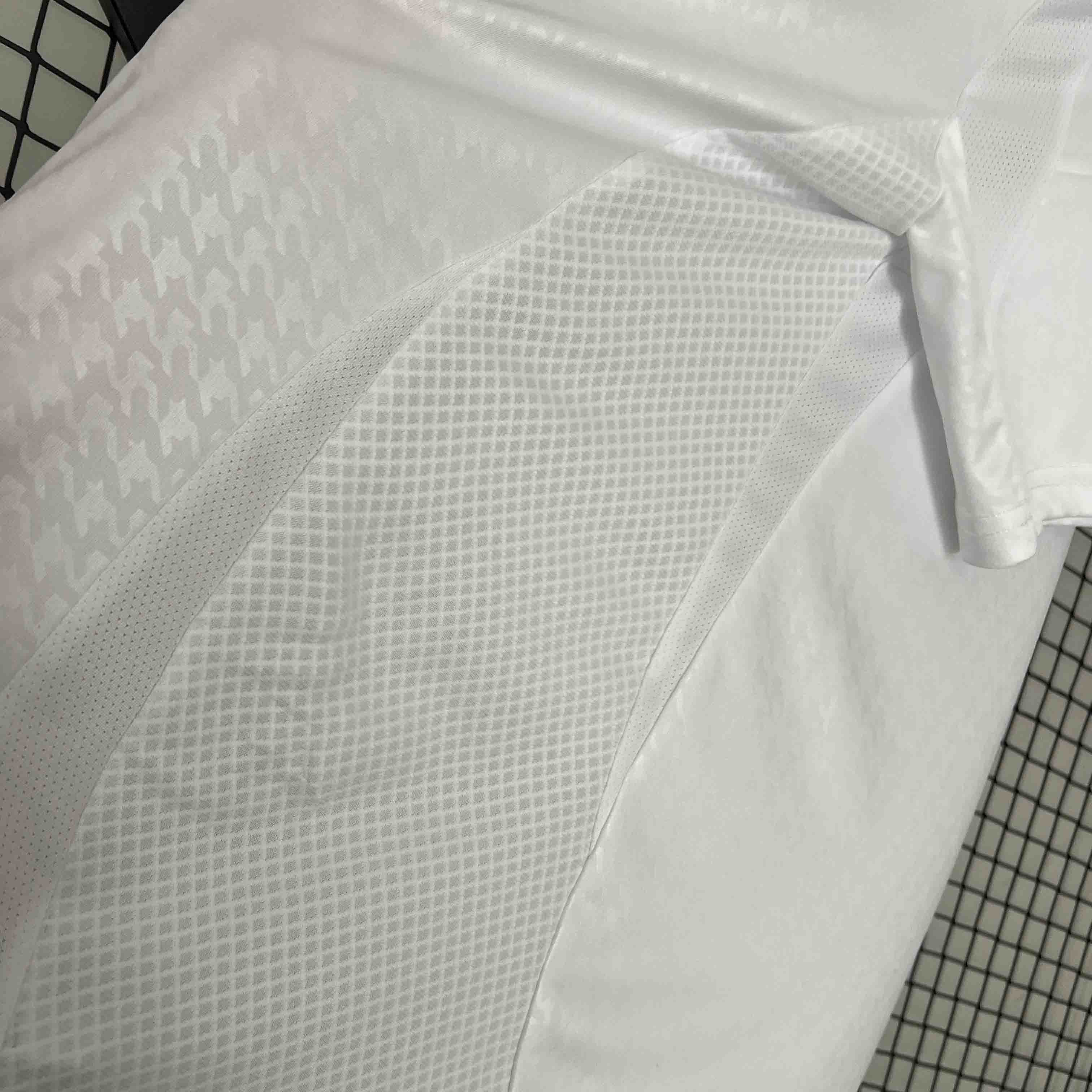 24-25 Real Madrid Home Fan Version - view 7
