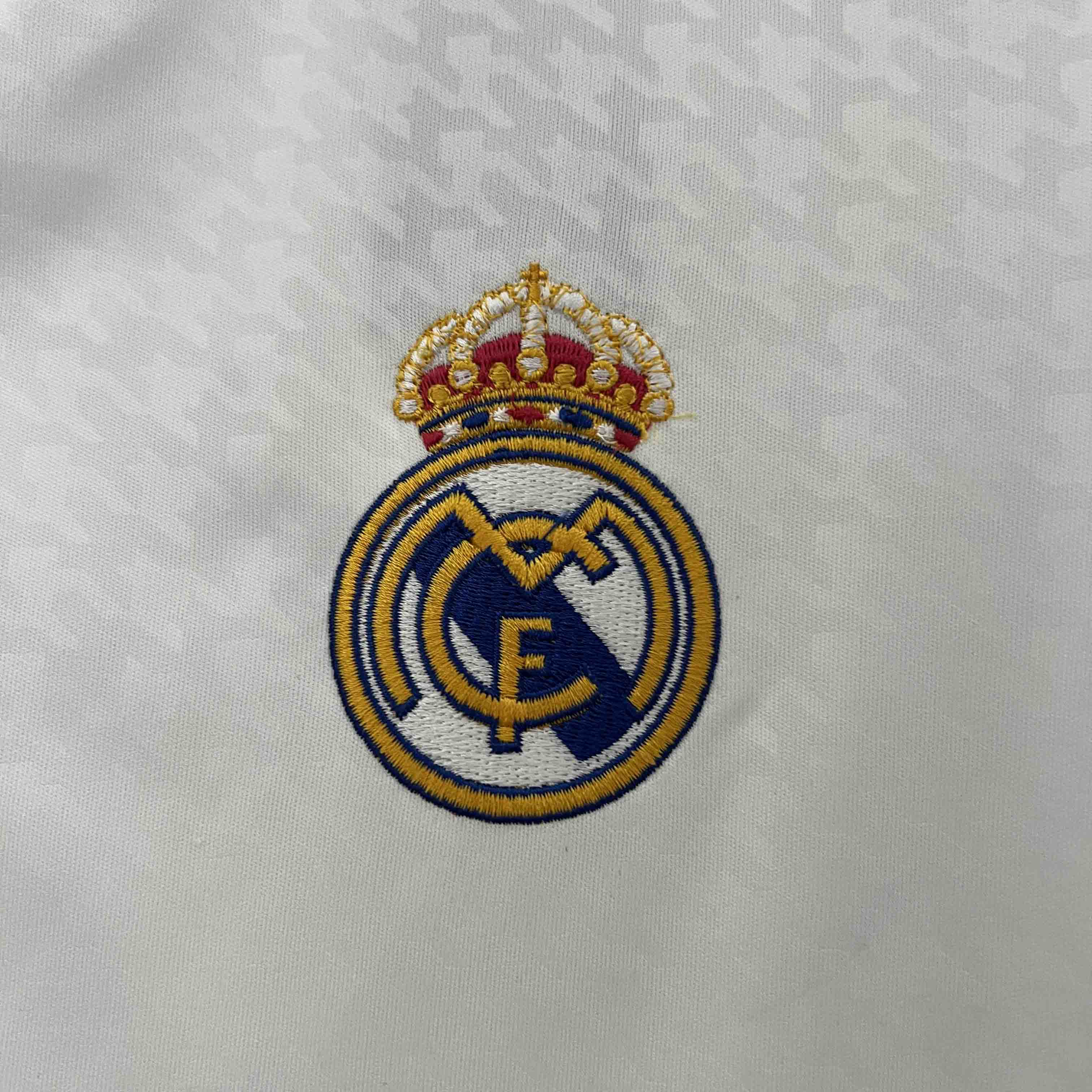 24-25 Real Madrid Home Fan Version - view 10