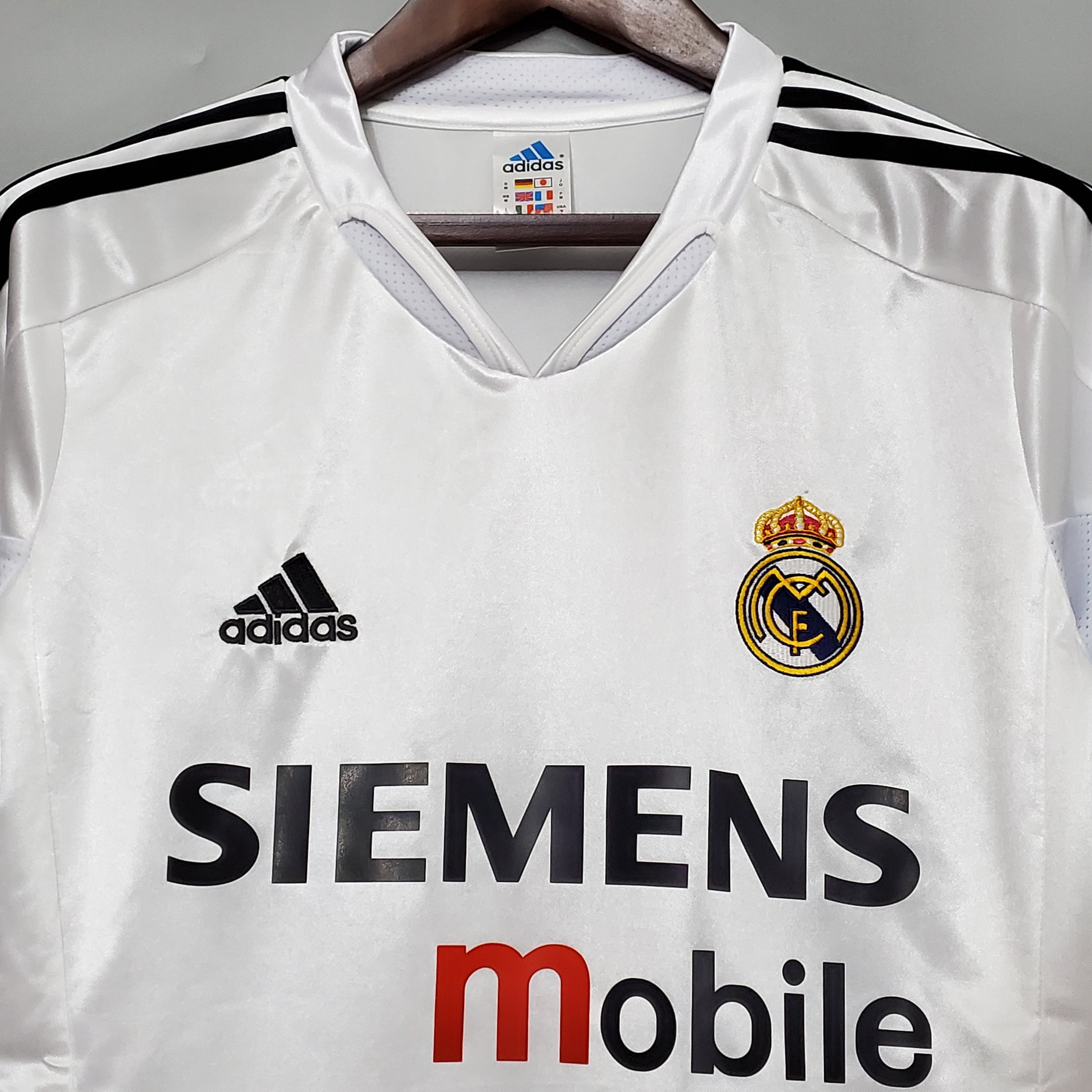 2004/05 Real Madrid Home Retro Jersey - view 5