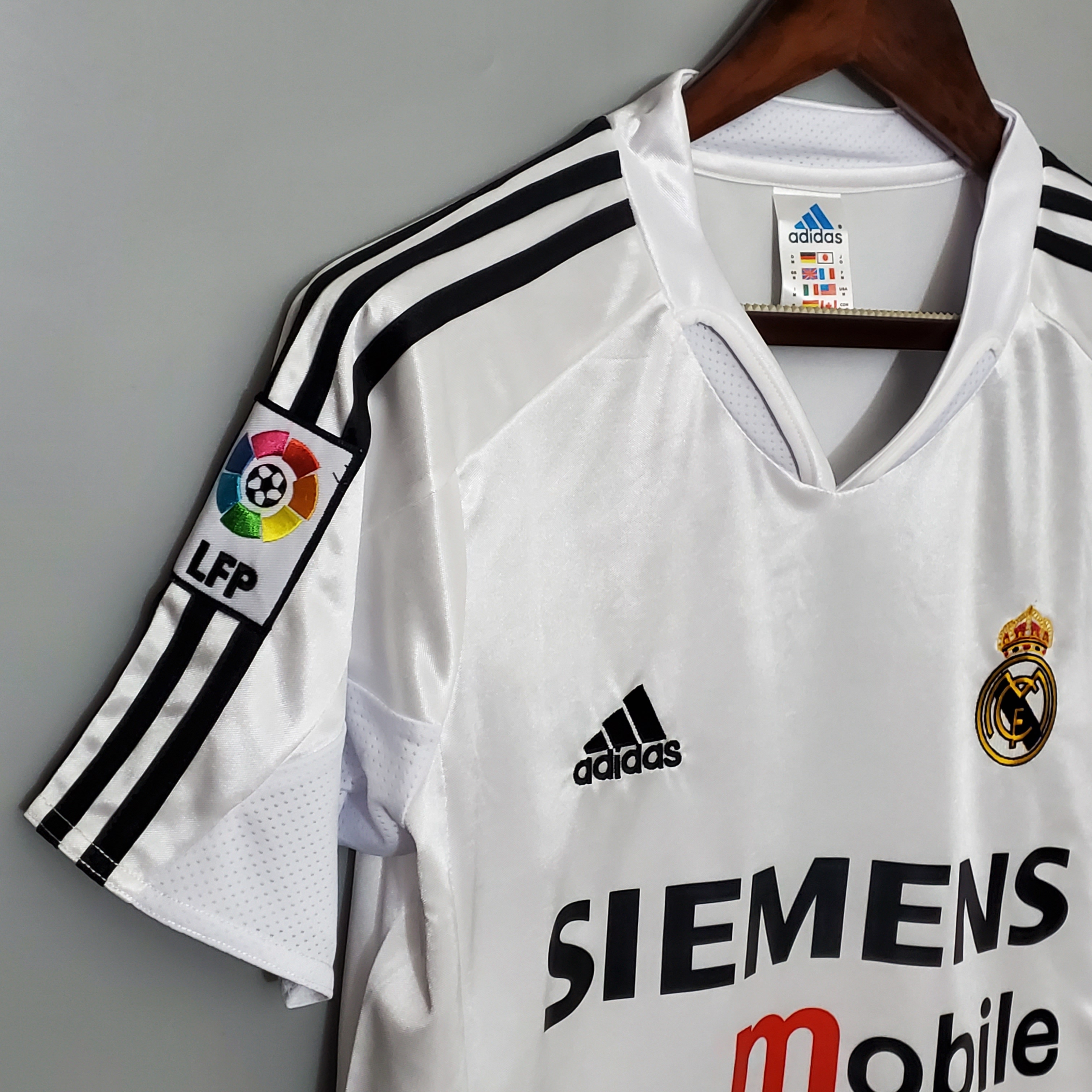 2004/05 Real Madrid Home Retro Jersey - view 8