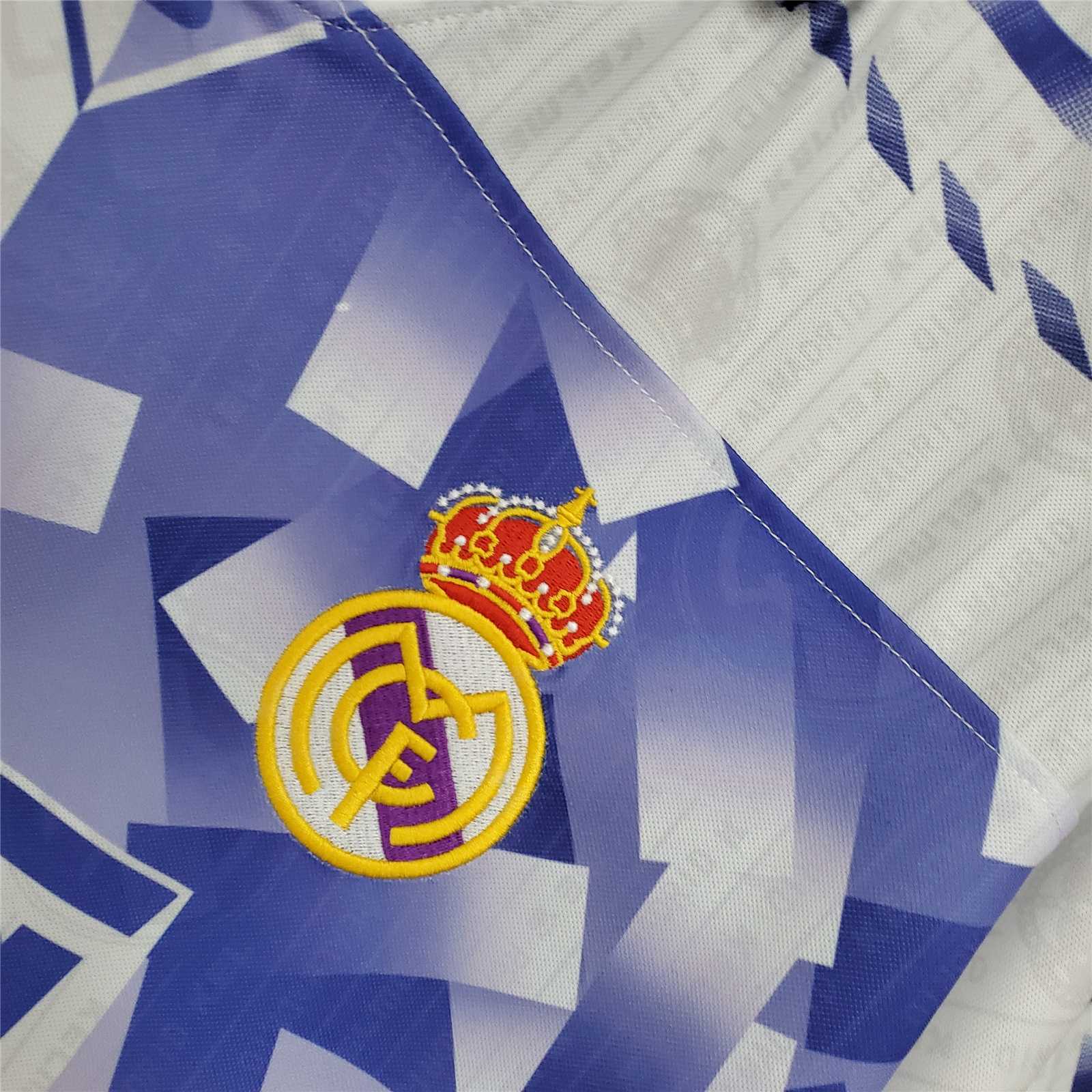 1996/97 Real Madrid Third Away Retro Jersey - view 5