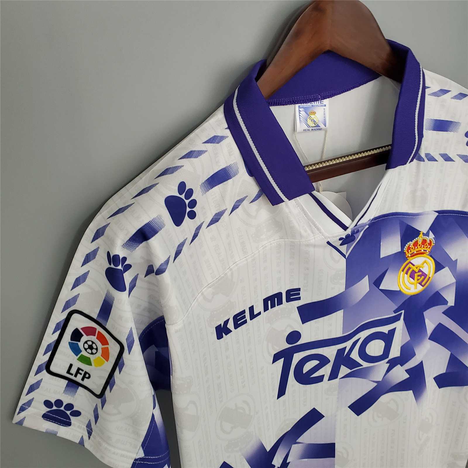 1996/97 Real Madrid Third Away Retro Jersey - view 8