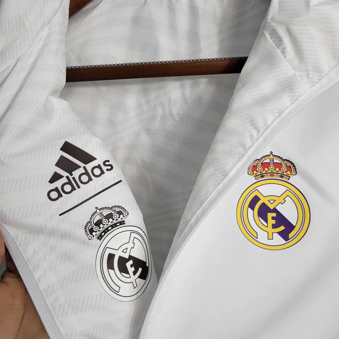 2023/2024 Real Madrid Reversible Windbreaker White - view 10