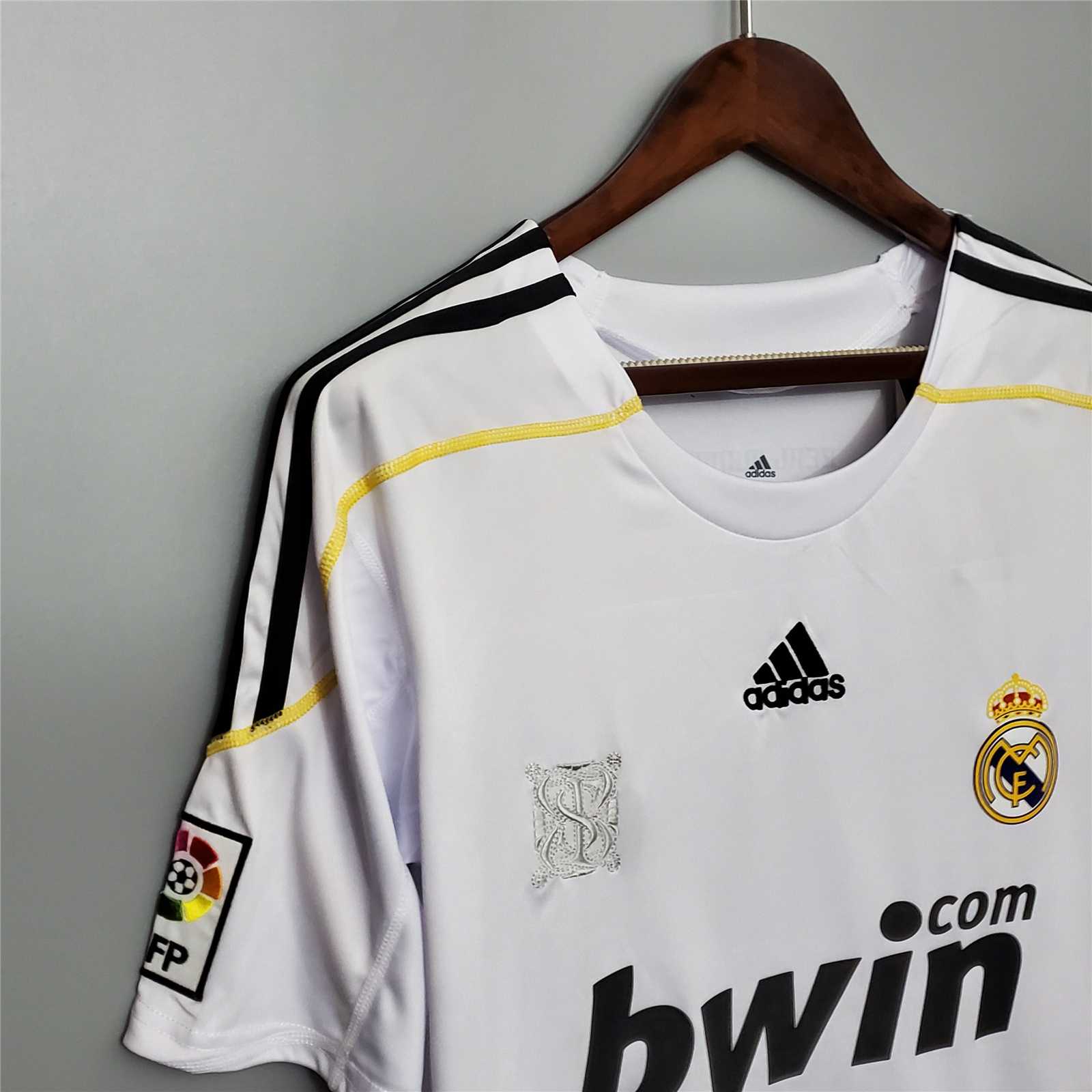 2009/10 Real Madrid Ronaldo#9 Home Retro Jersey - view 5