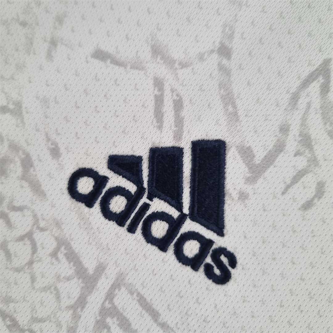 22-23 Real Madrid Chinese Dragon Jersey Fan Version - view 8