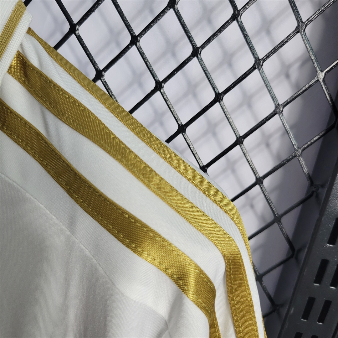 2011/12 Real Madrid Home Retro Jersey - view 9