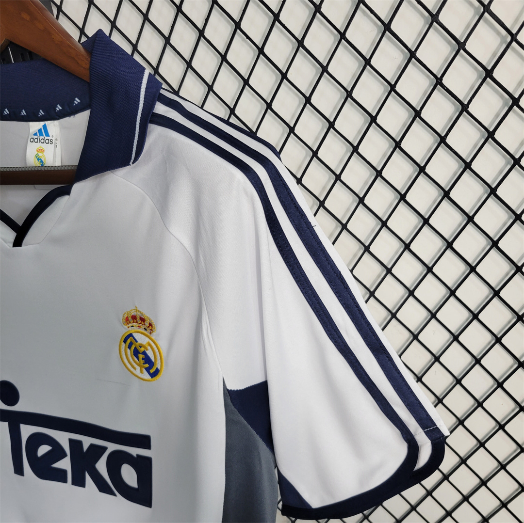 2000/01 Real Madrid Home Retro Jersey - view 6