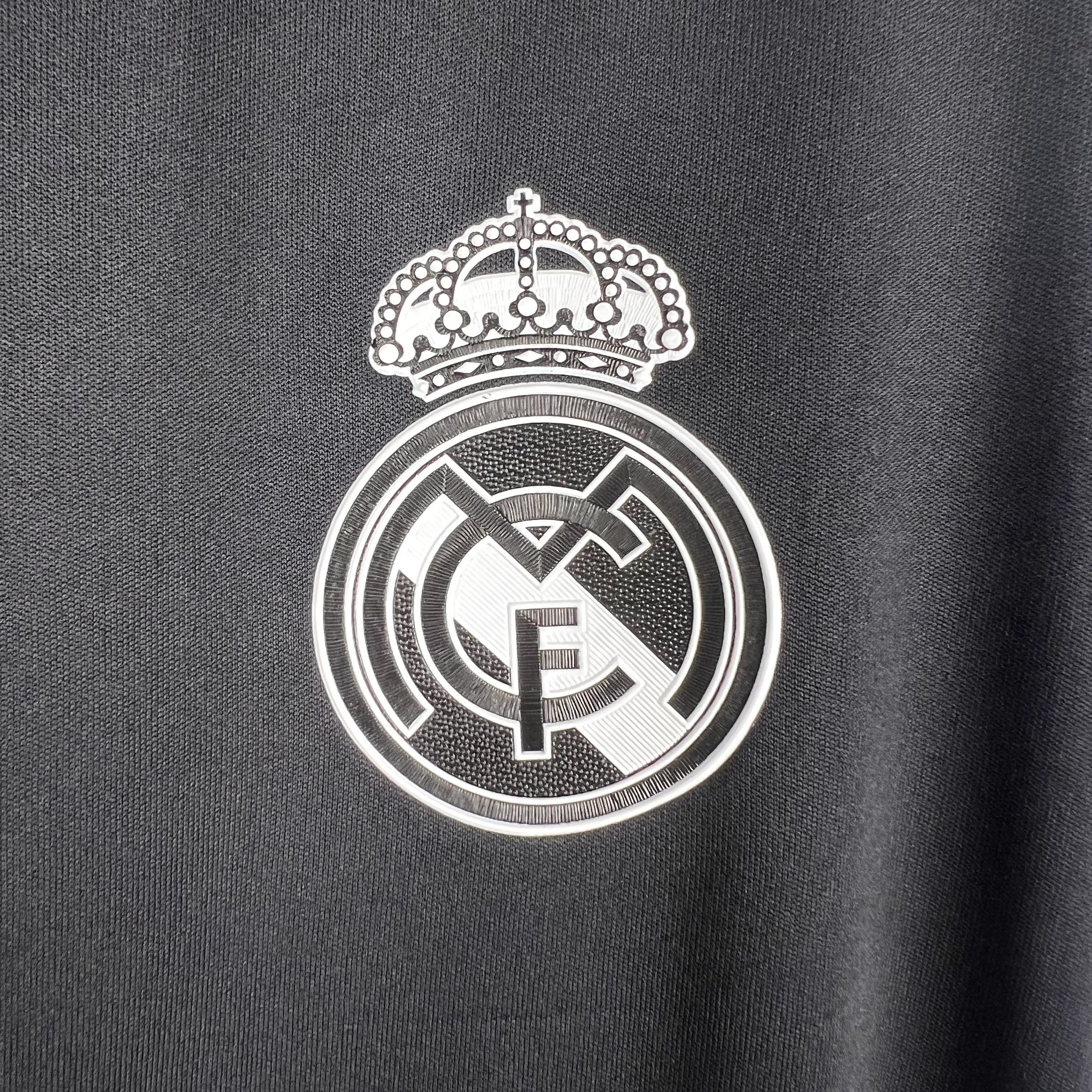 2016/17 Real Madrid Third Away Retro Jersey - view 8