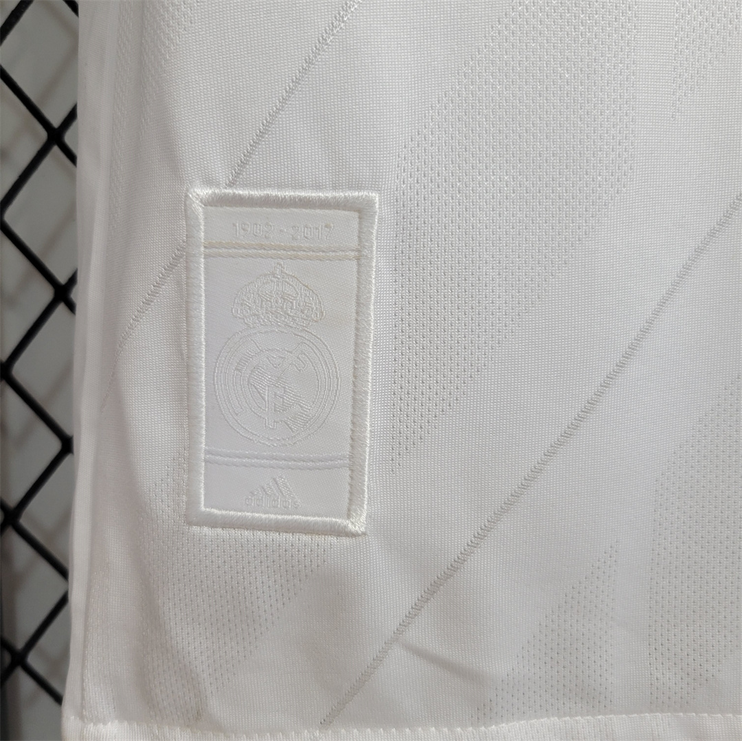 17-18 Real Madrid Home Retro Jersey - view 10