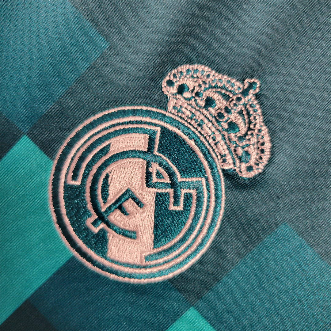 17-18 Real Madrid Third Away Retro Jersey - view 4