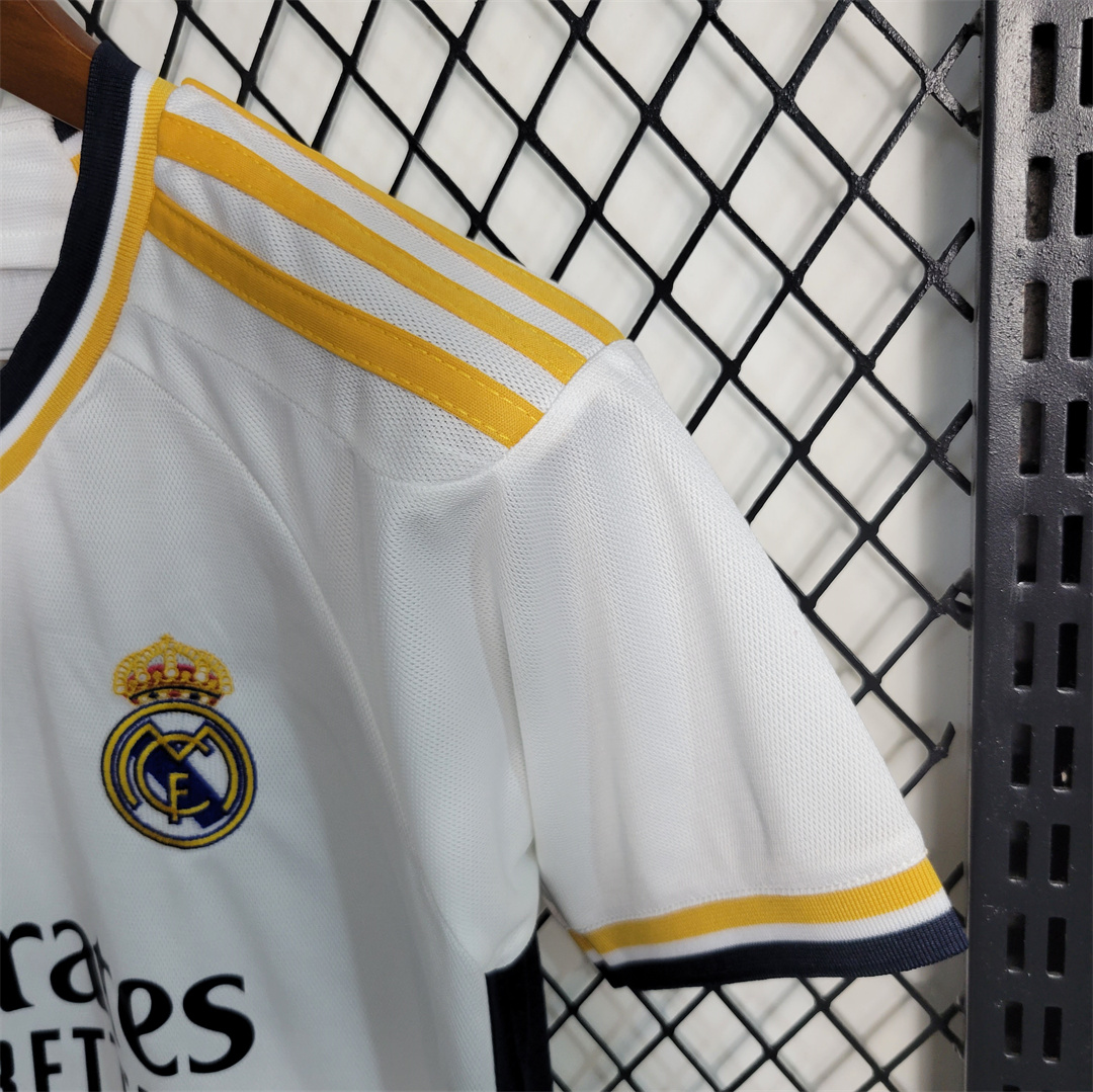 23-24 Real Madrid Home Kids Kit (Jersey+Shorts) - view 6