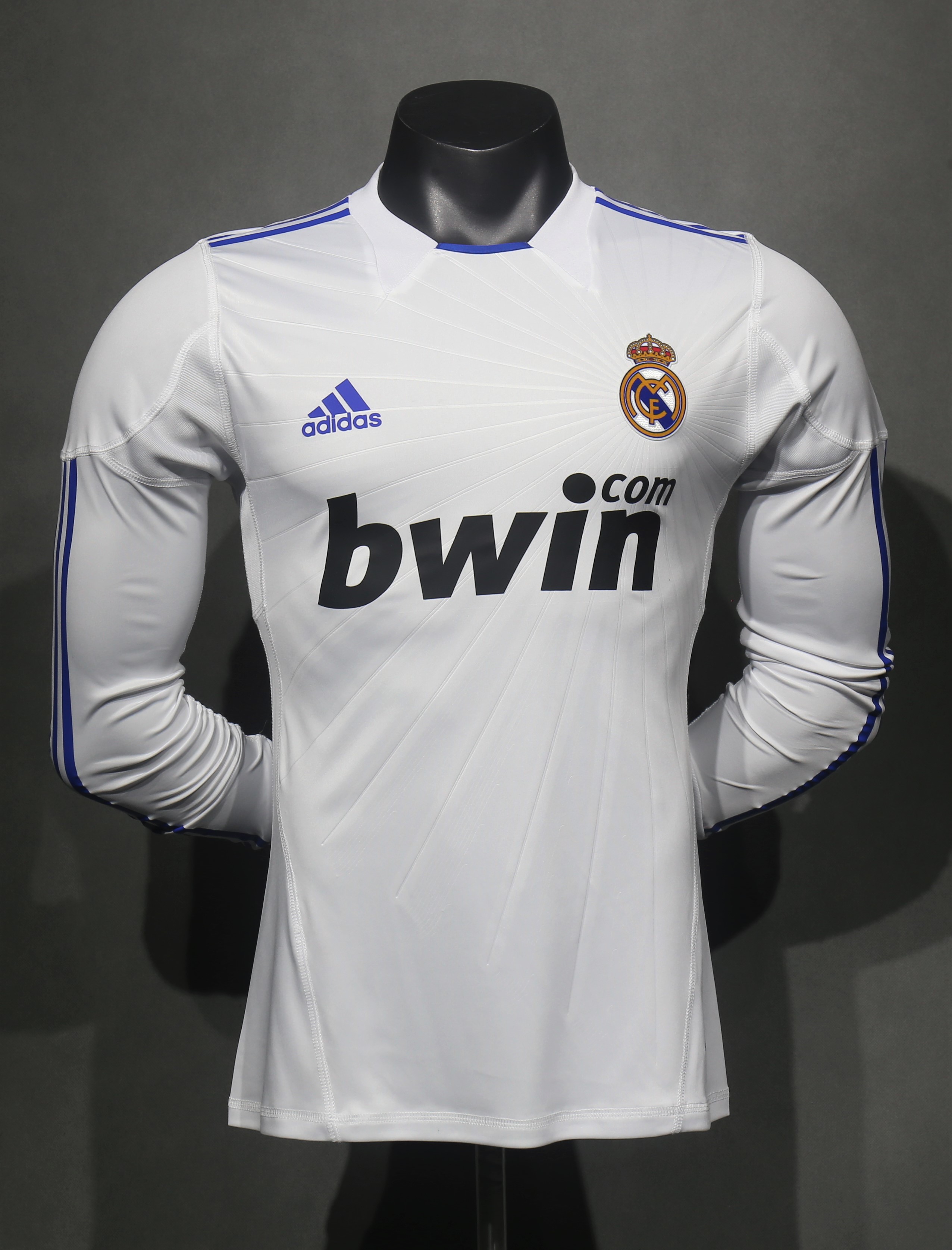 2010/11 Real Madrid Home Retro Jersey Player Version Long Sleeve