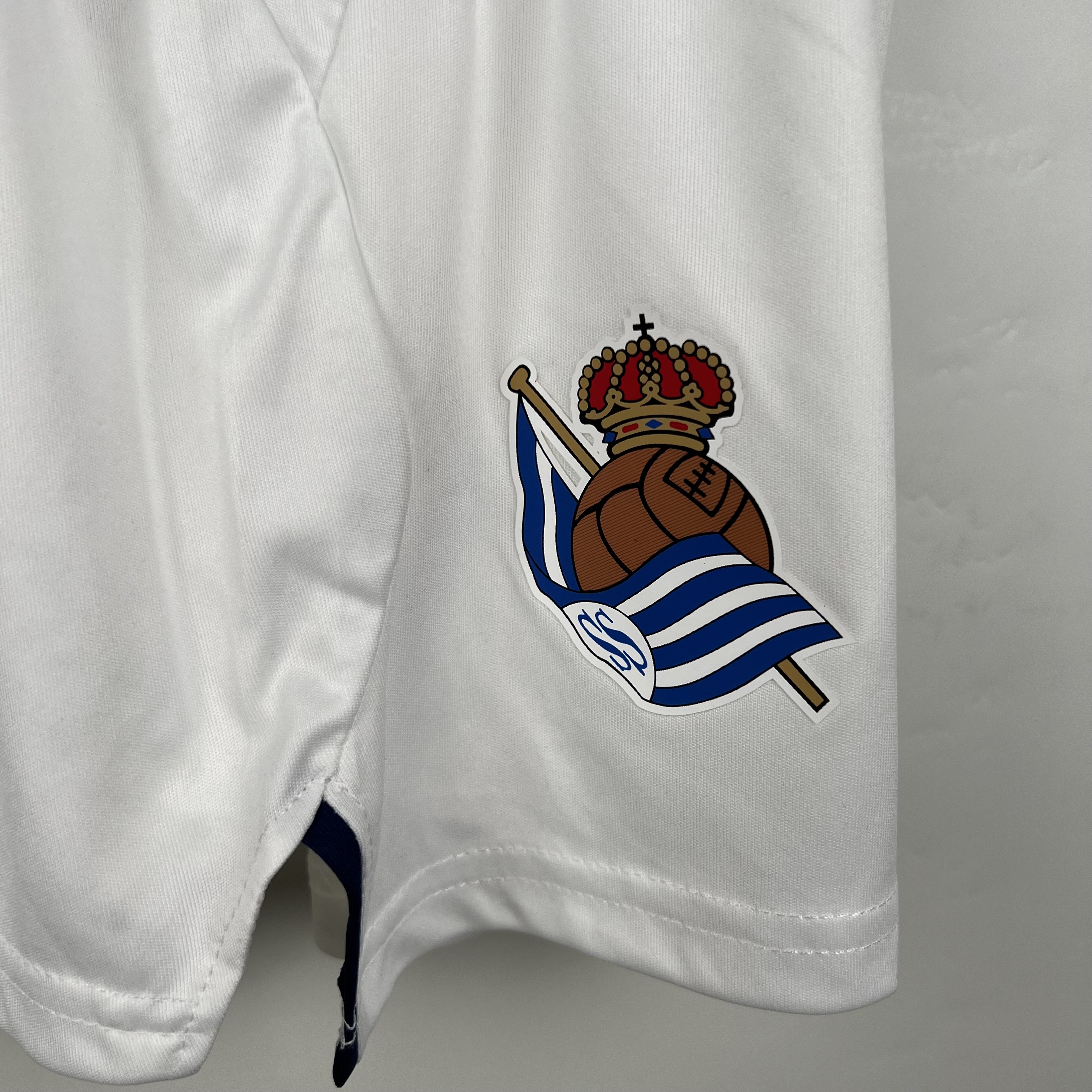 23-24 Real Sociedad Home Kids Kit Jersey+Shorts - view 7