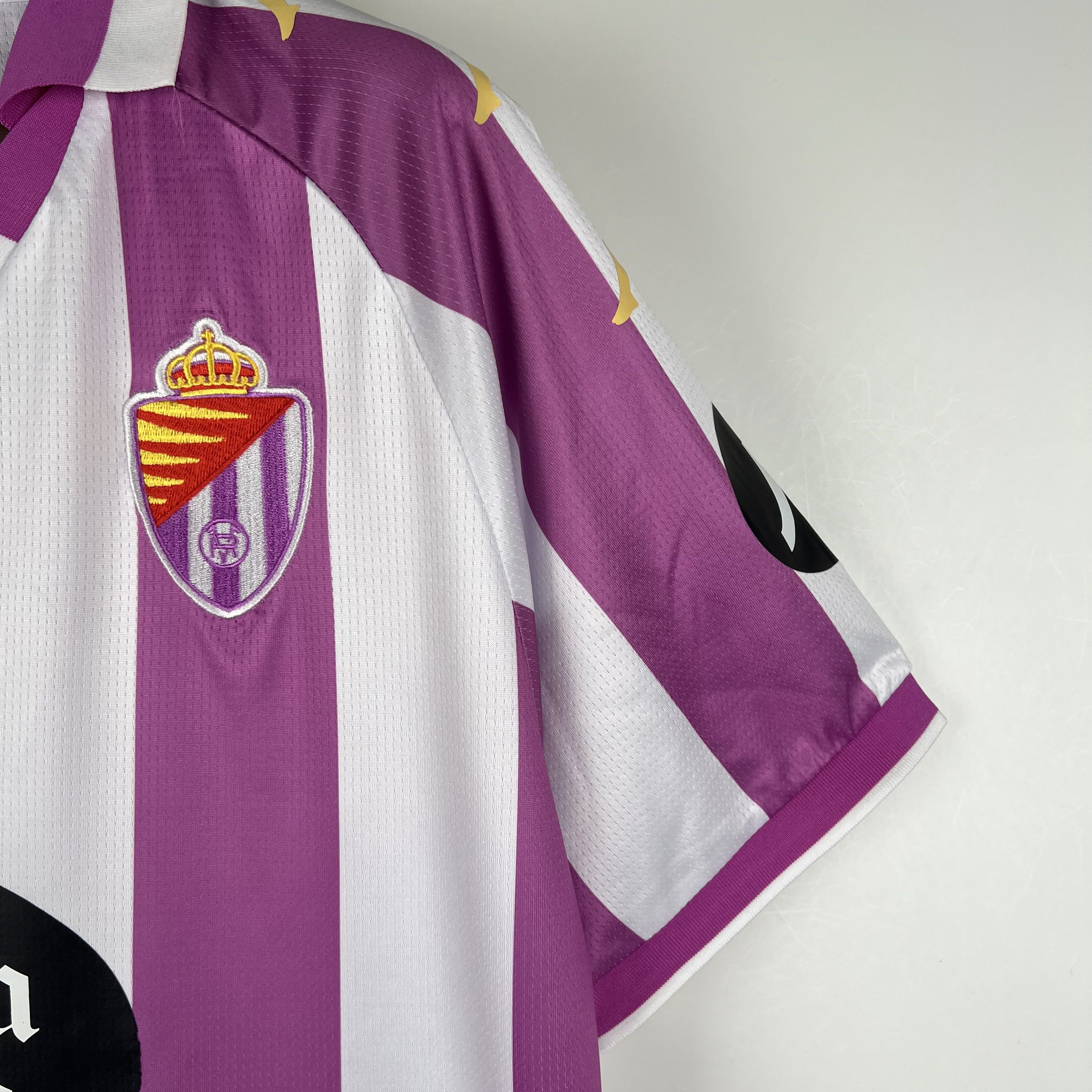 23-24 Real Valladolid  Home Jersey Fan Version - view 10