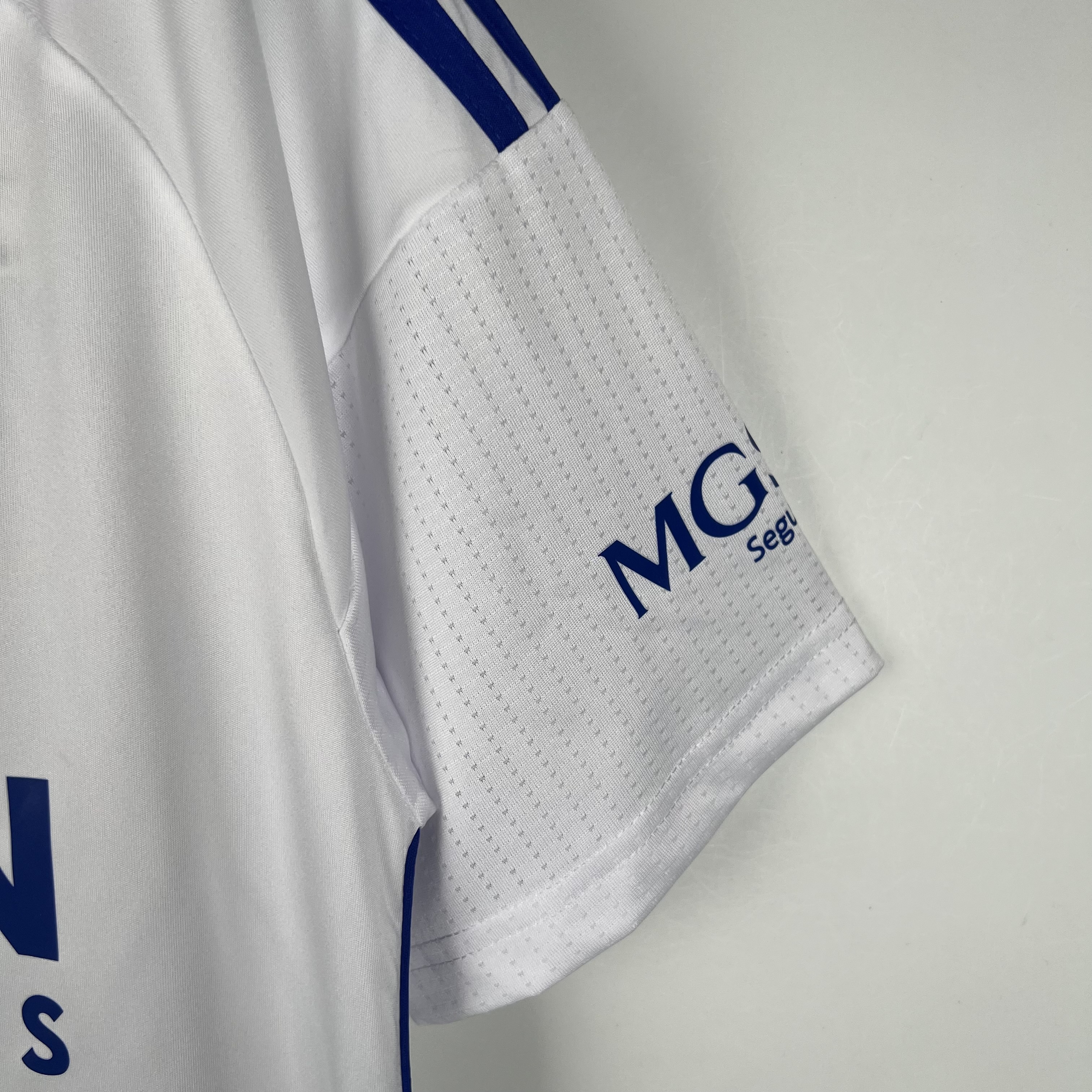23-24 Real Zaragoza  Home Jersey Fan Version - view 7