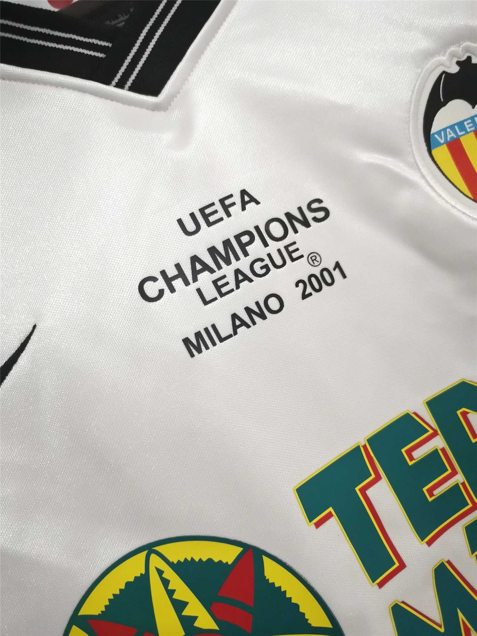 00-01 Valencia  Home Retro Football Jersey - view 13