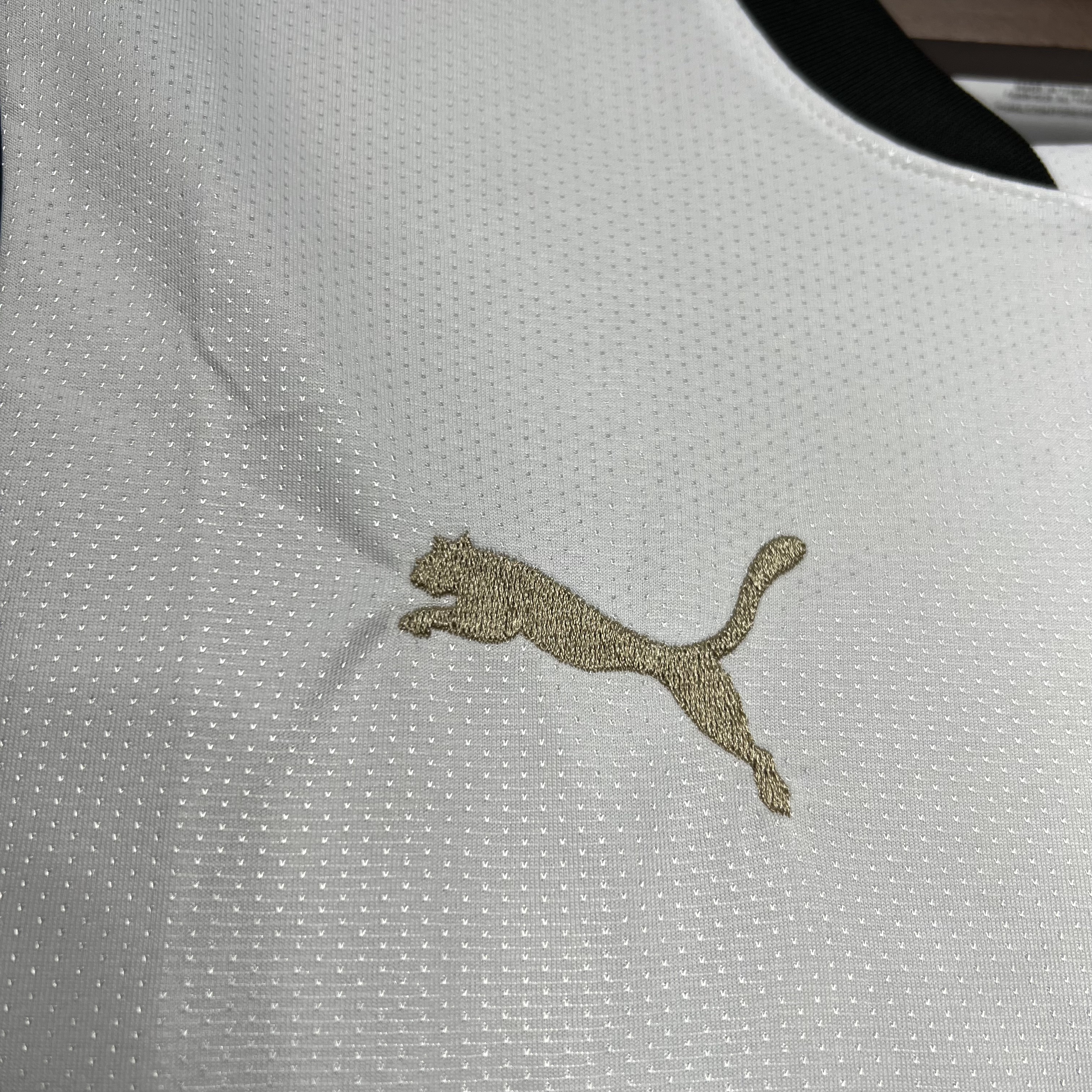 24-25 Valencia  Home Football Jersey - view 7