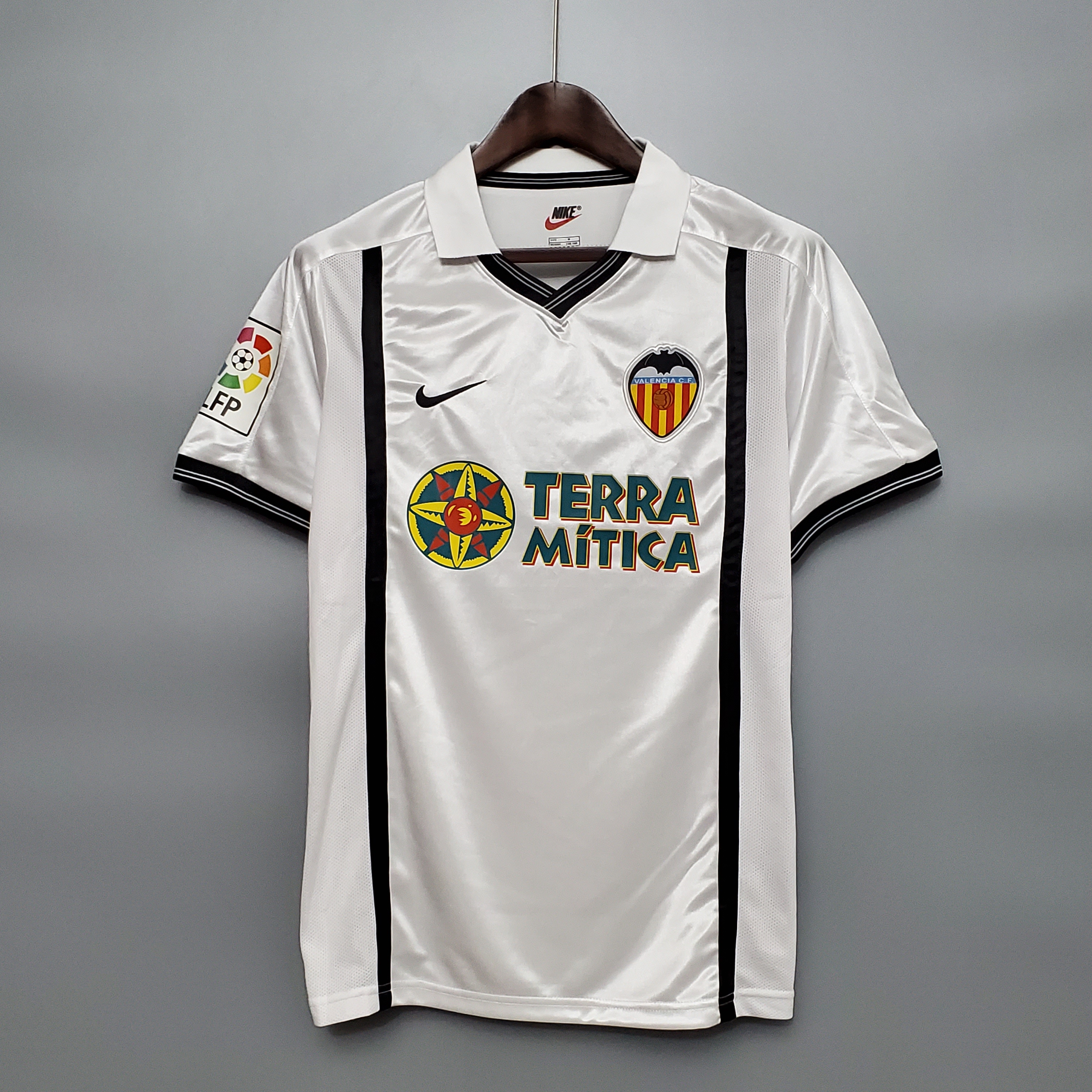 00-01 Valencia  Home Retro Football Jersey