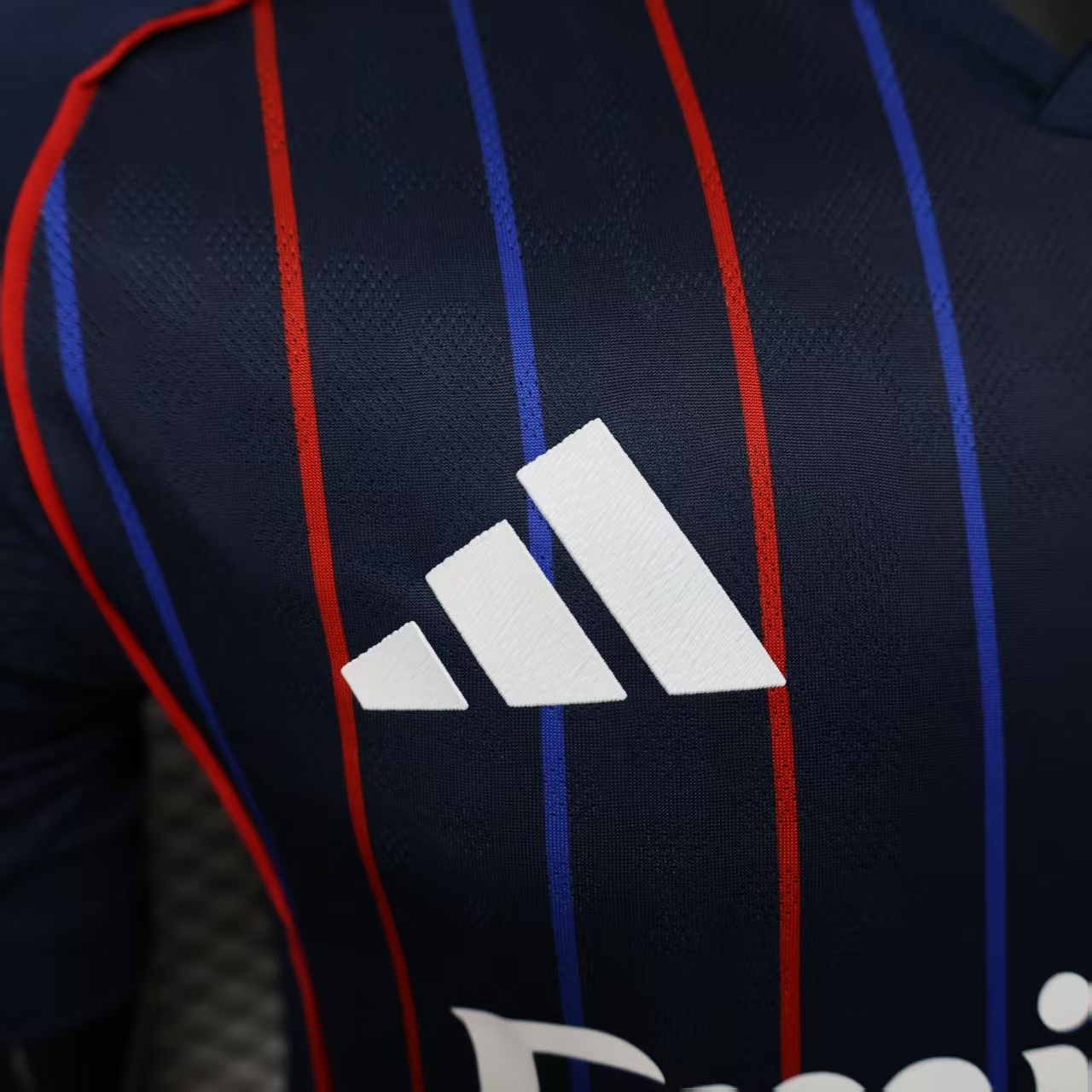 25-26 Olympique Lyonnais Away Soccer Jersey Player Version - view 11