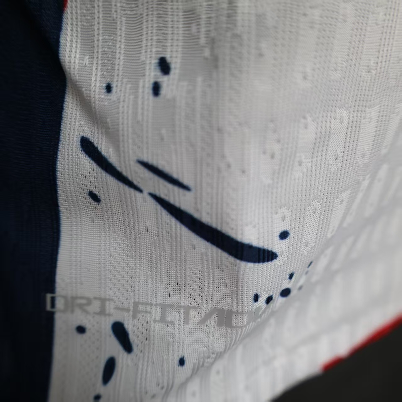 25-26 Paris Saint-Germain Special Soccer Jersey Player Version - view 9