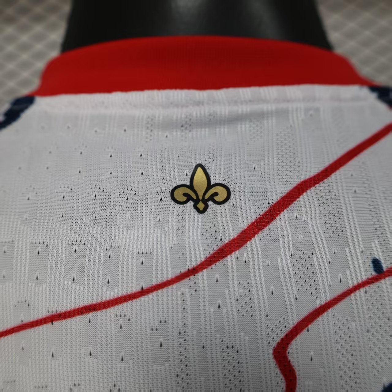 25-26 Paris Saint-Germain Special Soccer Jersey Player Version - view 10