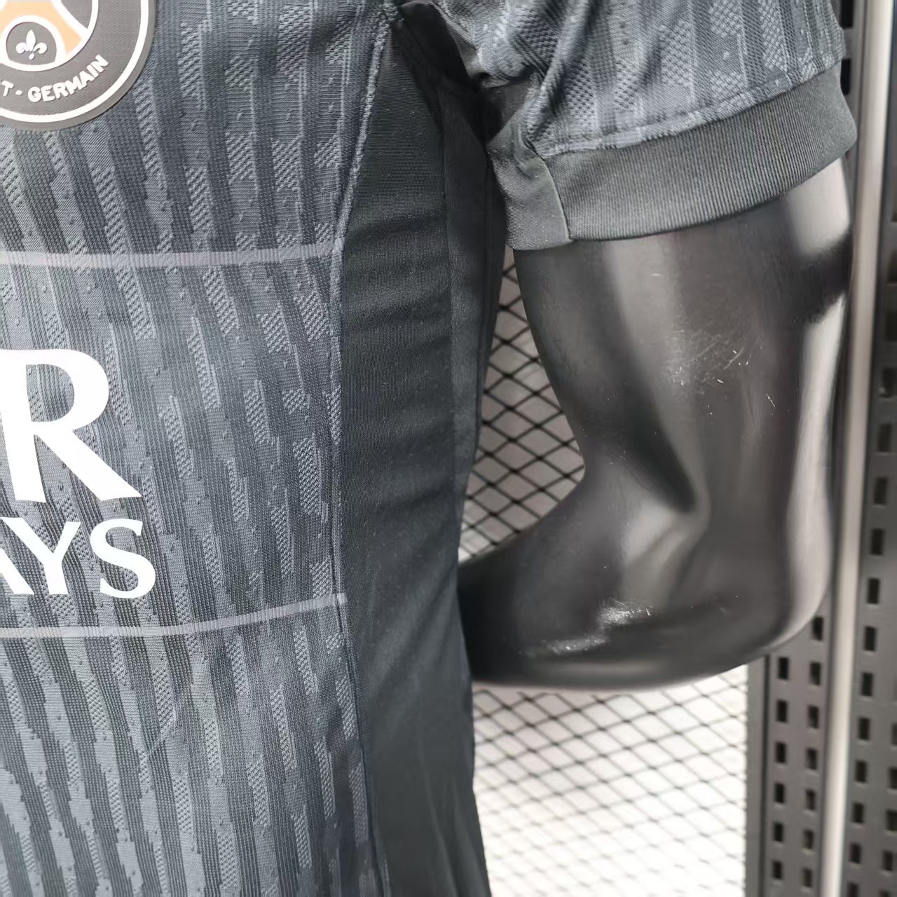 25-26 Paris Saint-Germain Second Away Soccer Jersey Player Version - view 11