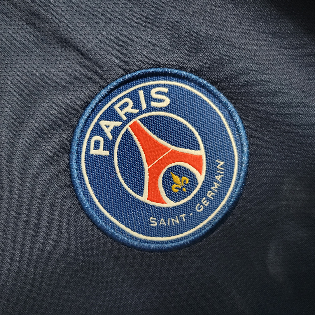 17-18 Paris Saint-Germain Home Jersey - view 10