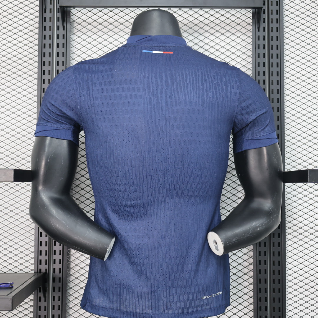 24-25 Paris Saint-Germain Home Soccer Jersey Player Version - view 3