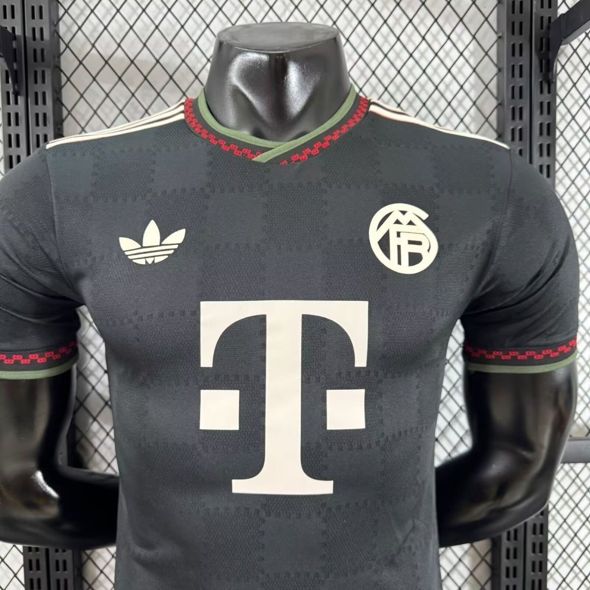 25-26 Bayern Munich Third Away Football Jersey - view 4