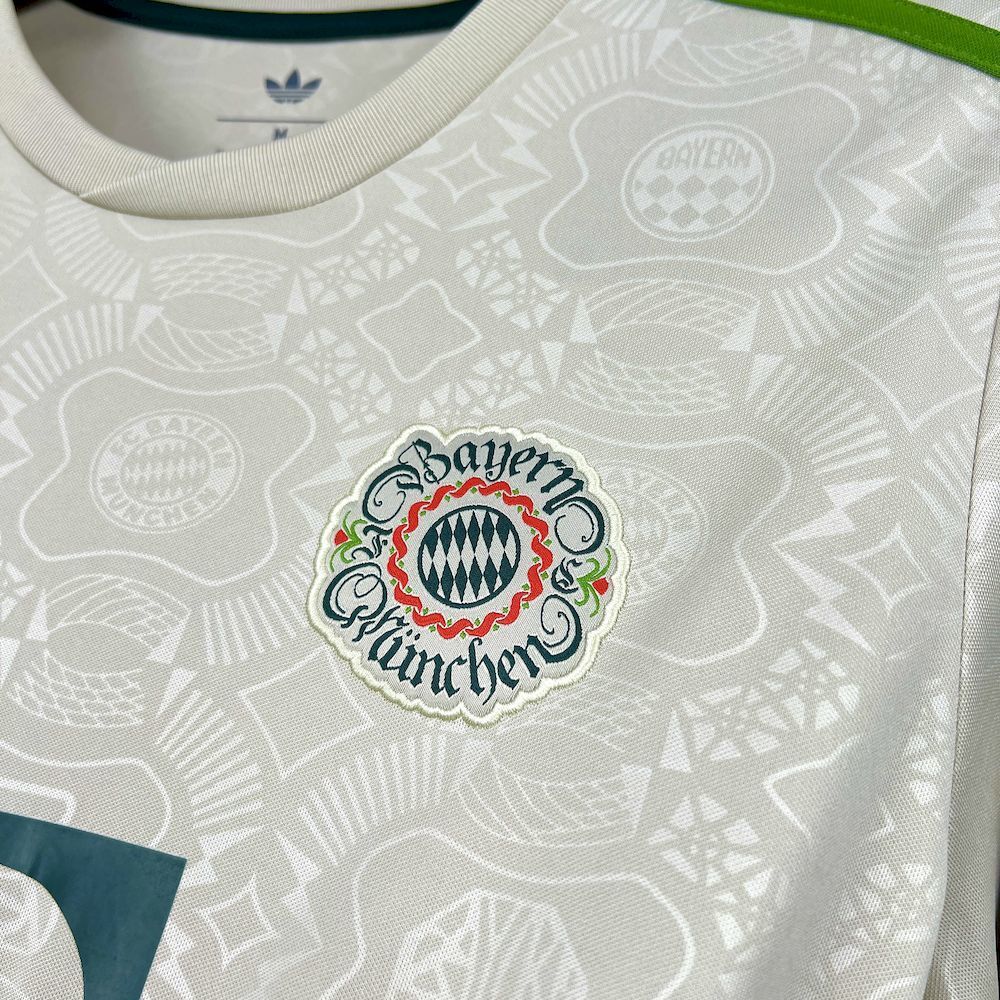 25-26 Bayern Munich Special Soccer Jersey Long Sleeve - view 5