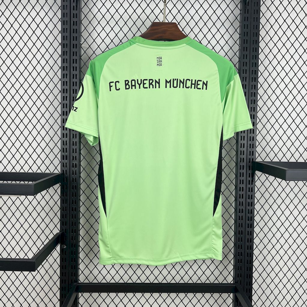 25-26 Bayern Munich Goalkeeper Soccer Jersey - view 6