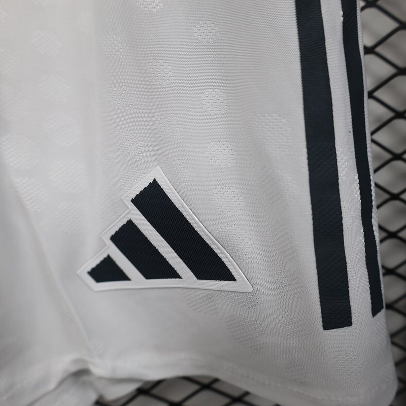 25-26 Bayern Munich Away Soccer Shorts - view 4