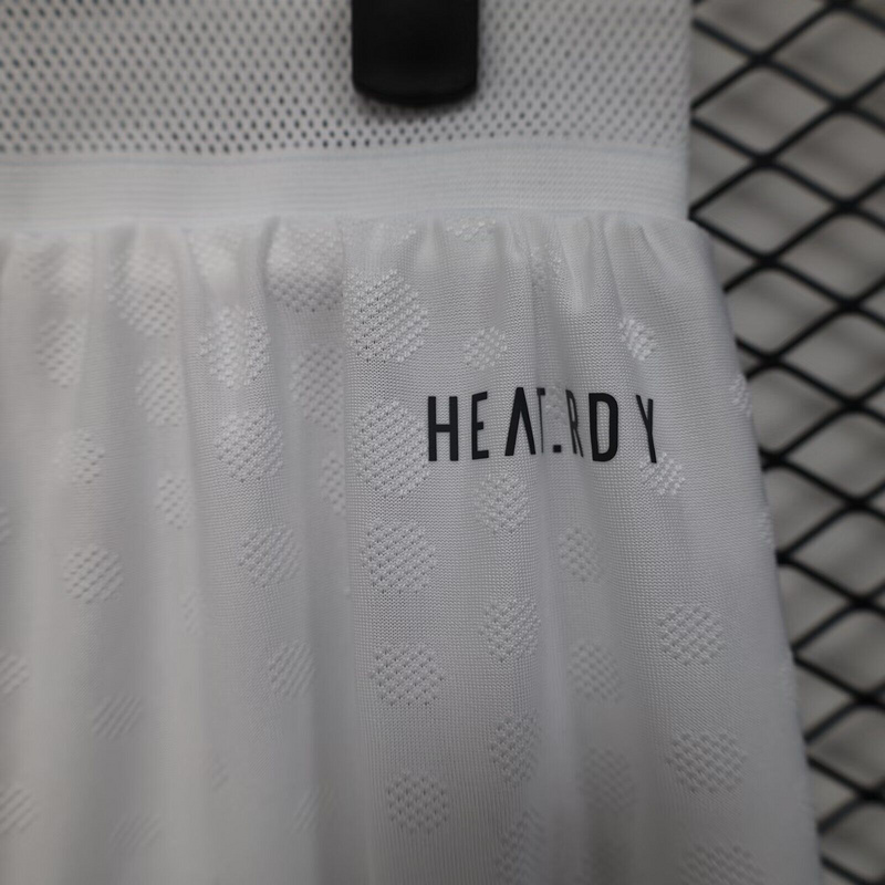 25-26 Bayern Munich Away Soccer Shorts - view 8