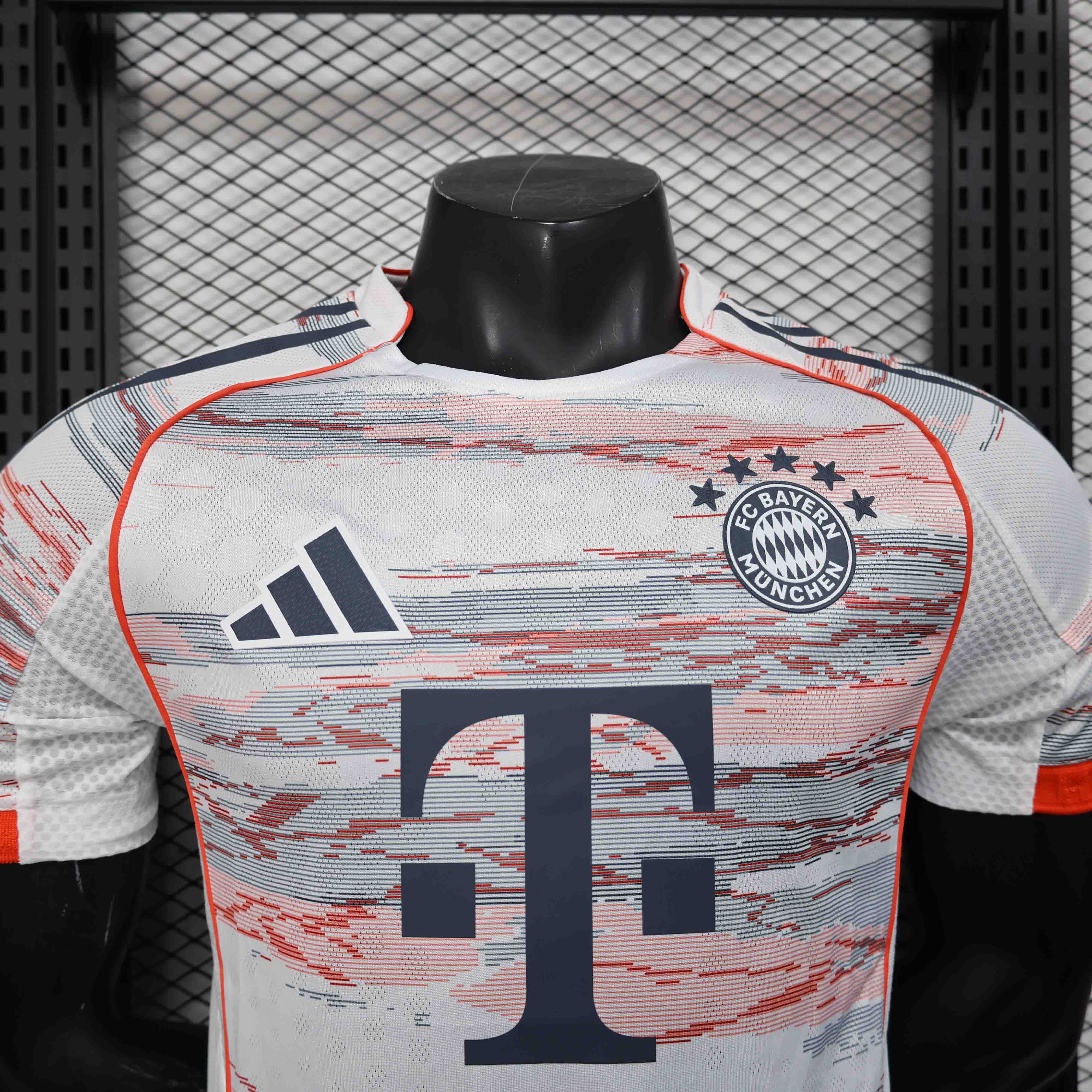 25-26 Bayern Munich Away Jersey - view 7